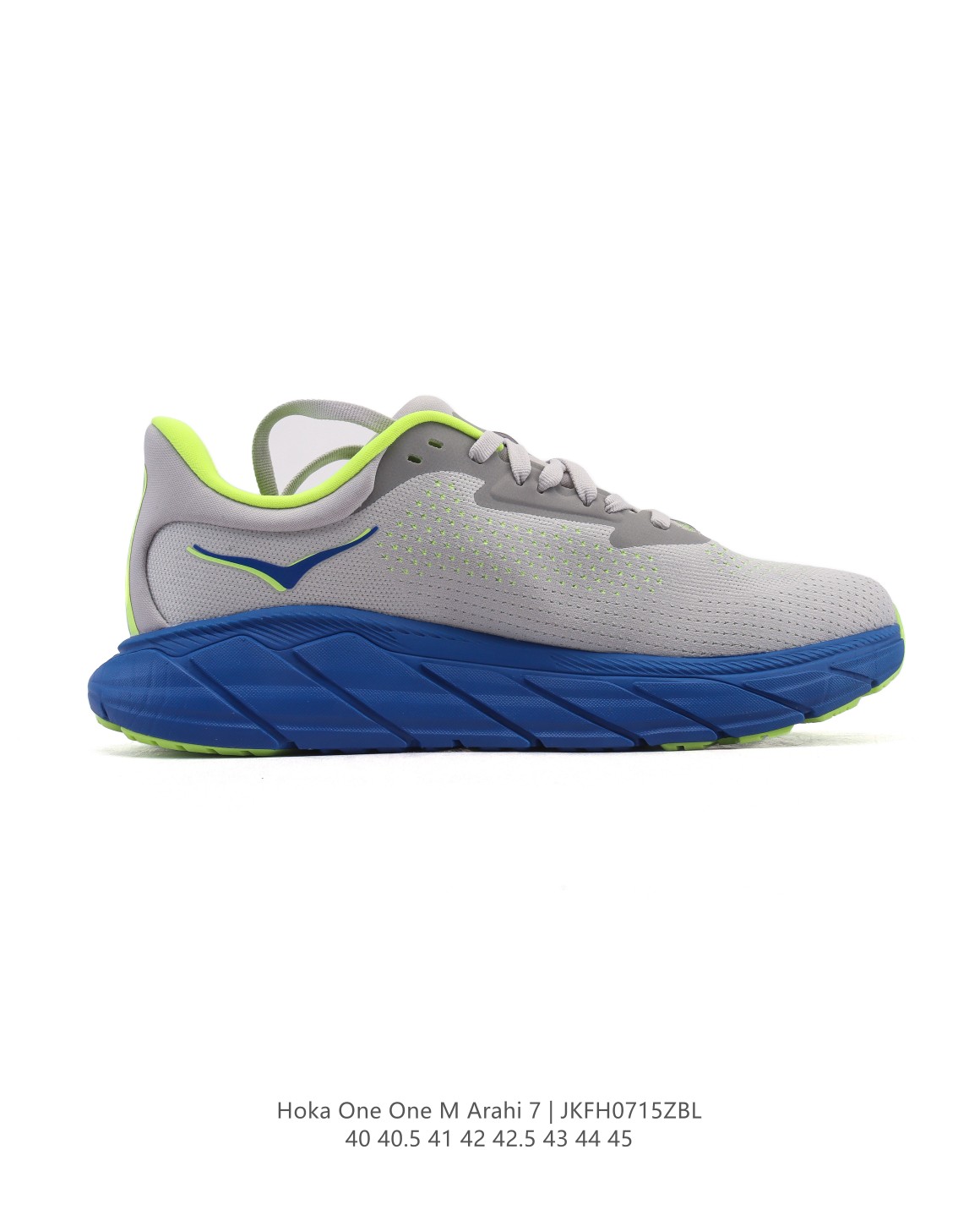 💰190
【新品🔥公司级】HOKA ONE ONE M 轻薄运动鞋 ARAHI 7 针织厚底老爹鞋 反光细节 鞋垫饰有标志 橡胶厚底 圆头 正面系带 衬垫设计 鞋底饰有logo 黑色/白色 侧面饰有logo印花 针织结构。全新设计的鞋面为 Arahi 7 此次升级的亮点，不管是在视觉方面还是穿着方面，都带来更加高级的感觉。 因为鞋面采用的是再生聚酯材质构成的针织网布，让鞋面具有绝佳的支撑性;透气孔洞的设计也让这双鞋的透气性大幅提升，再搭配厚实填充的鞋舌，轻松体验到舒适的包覆感。在鞋带系统方面，总共有八组鞋带孔及鞋舌固定环，让跑者自行灵活运用，鞋舌两侧也有弹力带连接至鞋身中底，帮助鞋舌不会乱跑，也让双脚被安全地锁定在鞋内。鞋后跟的延伸设计，支撑着足部阿里基斯腱，前掌和后跟轻微翘起的弧形结构，HOKA的Arahi 7以其宽楦版本和多样的配色，真正做到了满足不同消费者的需求。无论是专业的跑步者还是日常的休闲穿搭，这款鞋都能为你提供最佳的舒适度和适配性。

尺码:  40-45含半码
编码:  JKFH0715ZBL
