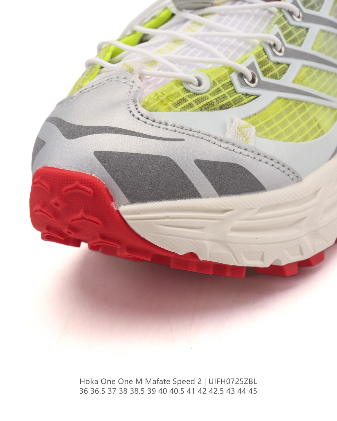 💰190
【公司级】玛法特二代 HOKA ONE ONE Mafate Speed 2 Low 轻量低帮户外越野跑鞋 户外山脉越野轻量运动跑鞋。鞋面用轻的无缝架构，鞋带用了弹性不易松脱的扁宽弹性鞋带，轻薄的TPU贴在透气的鞋面上。以阿尔卑斯山脉为主将亮色与蓝色调覆盖在这轮廓之上，前掌与中掌部分进行加宽，橡胶大底，EVA缓震鞋底用滚动平衡技术引导跑者自然步态。

类型：男女鞋
尺码：36-45含半码
编码：UIFH0725ZBL
