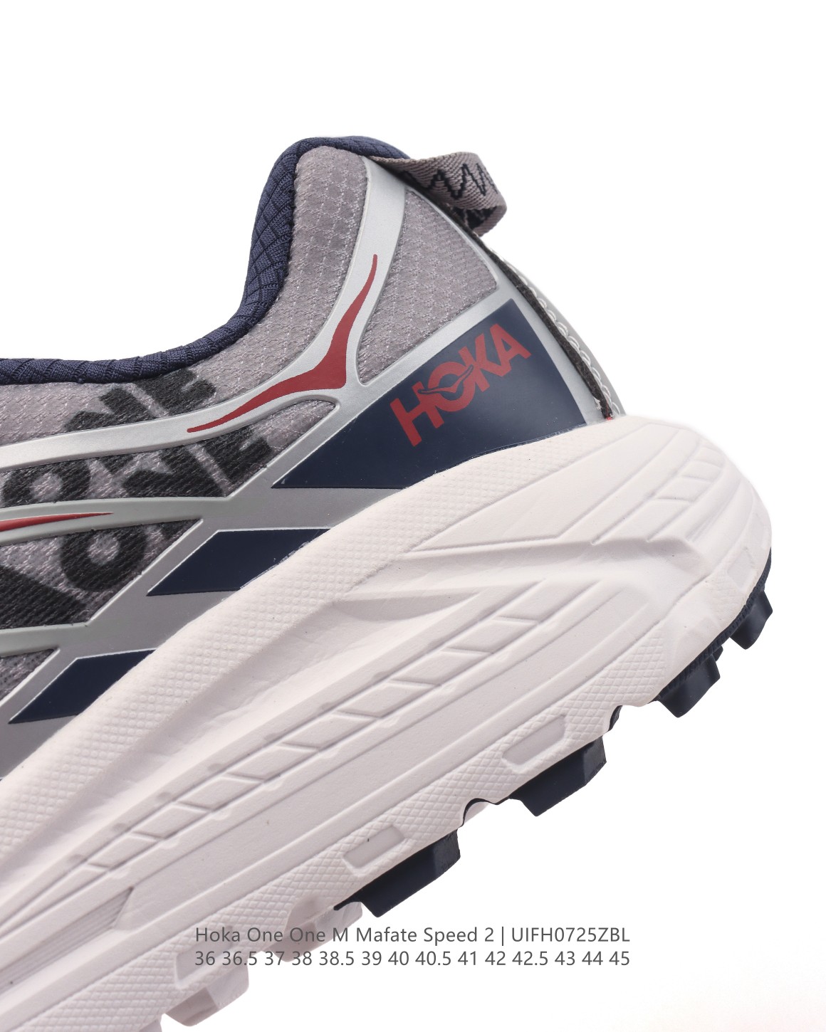 💰190
【公司级】玛法特二代 HOKA ONE ONE Mafate Speed 2 Low 轻量低帮户外越野跑鞋 户外山脉越野轻量运动跑鞋。鞋面用轻的无缝架构，鞋带用了弹性不易松脱的扁宽弹性鞋带，轻薄的TPU贴在透气的鞋面上。以阿尔卑斯山脉为主将亮色与蓝色调覆盖在这轮廓之上，前掌与中掌部分进行加宽，橡胶大底，EVA缓震鞋底用滚动平衡技术引导跑者自然步态。

类型：男女鞋
尺码：36-45含半码
编码：UIFH0725ZBL