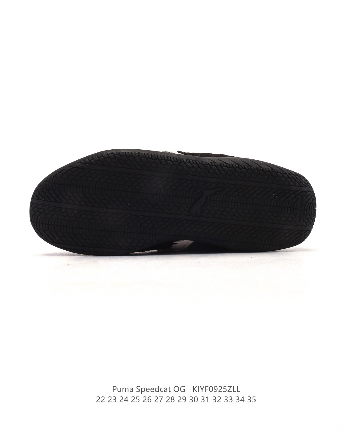 图片[6]-【童鞋PUMA Speedca OG 彪马极速赛车系列儿童低帮德训风拼接复古百搭休闲运动赛车鞋 鞋款从80、90年代赛车手所穿的防火赛车鞋为原型，鞋身线条模仿了赛车的流线廓形，体现了空气动力学原理的结构。简约流畅的外观，恰好又和贯穿其中的Formstrip Logo融合恰到好处，视觉上细节丰富且协调。本次Speedcat OG鞋款归来，最大看点自然式保留了窄版鞋型以及薄底构造。这两年各品牌鞋底越做越厚，Speedcat反其道而行之，上脚几乎无鞋底的效果带来耳目一新的视觉体验。鞋面依旧是以质感透气柔软皮革材质打造，并且大面积近乎全包裹的使用，复古味道也愈发浓烈。配色上更是将最原始的黑色和红色带回，向F1赛车队的标志性队服致敬。相信让各位一眼种草的更多是出挑的大红色，上脚即可瞬间点亮整体造型，在以球鞋为核心的OOTD中脱颖而出。而另一款黑色则是低调的万金油，彰显新潮个性的同时又不喧宾夺主，也是热爱简约系穿搭朋友的首选。 货号：406329 尺码：22-35-选品中心