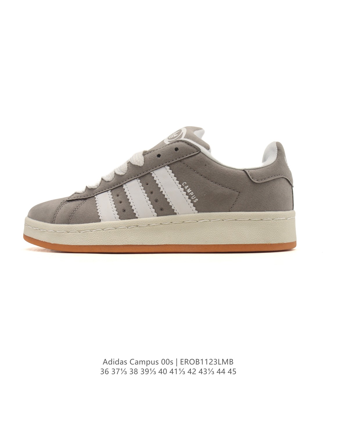 Adidas阿迪达斯.三叶草CAMPUS 00s 面包鞋复古休闲板鞋.千禧回潮!adidas Campus 00s 经典再现!面包化的campus鞋款在今年受到很多人的喜爱.鞋款整体设计在保有原型设计中经典的三叶草Logo及三条纹设计的同时,放大了整体鞋身、鞋带和三条纹比例.同时鞋身填充棉部分用料扎实、较为厚重,这也使得鞋舌部分不会轻易移位或弯折.同时鞋面切割与走线部分处理十分精细,皮面拼接部分边缘切割也十分整洁,保证了个性化设计的同时做工细致. 货号:JS3777 编码:EROB1123LMB