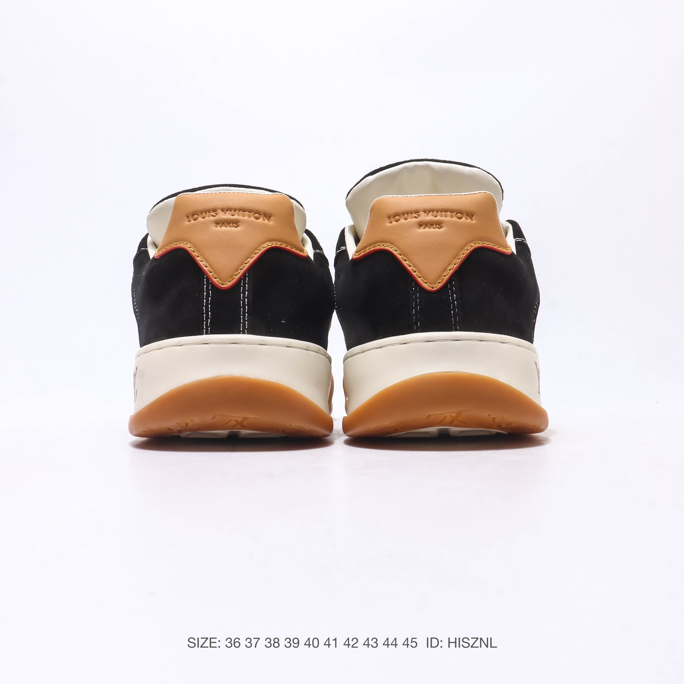 【公司级】lv |路易威登louis vuitton 运动板鞋 路易威登LV男女鞋Classic运动鞋小牛皮字母休闲鞋白色1AHSTF 新款lv板鞋经典透气学生鞋防滑运动休闲鞋 小红书爆款户外百搭板鞋男,以光滑牛皮革塑造考究设计,可轻松融入各式造型.瞩目 LV 字母标注鞋侧,轻盈橡胶外底点缀 Vuitton 标识.素面牛皮革,鞋带,路易威登元素,橡胶外底点缀 Vuitton 标识,意大利制造. ID: HISZNL