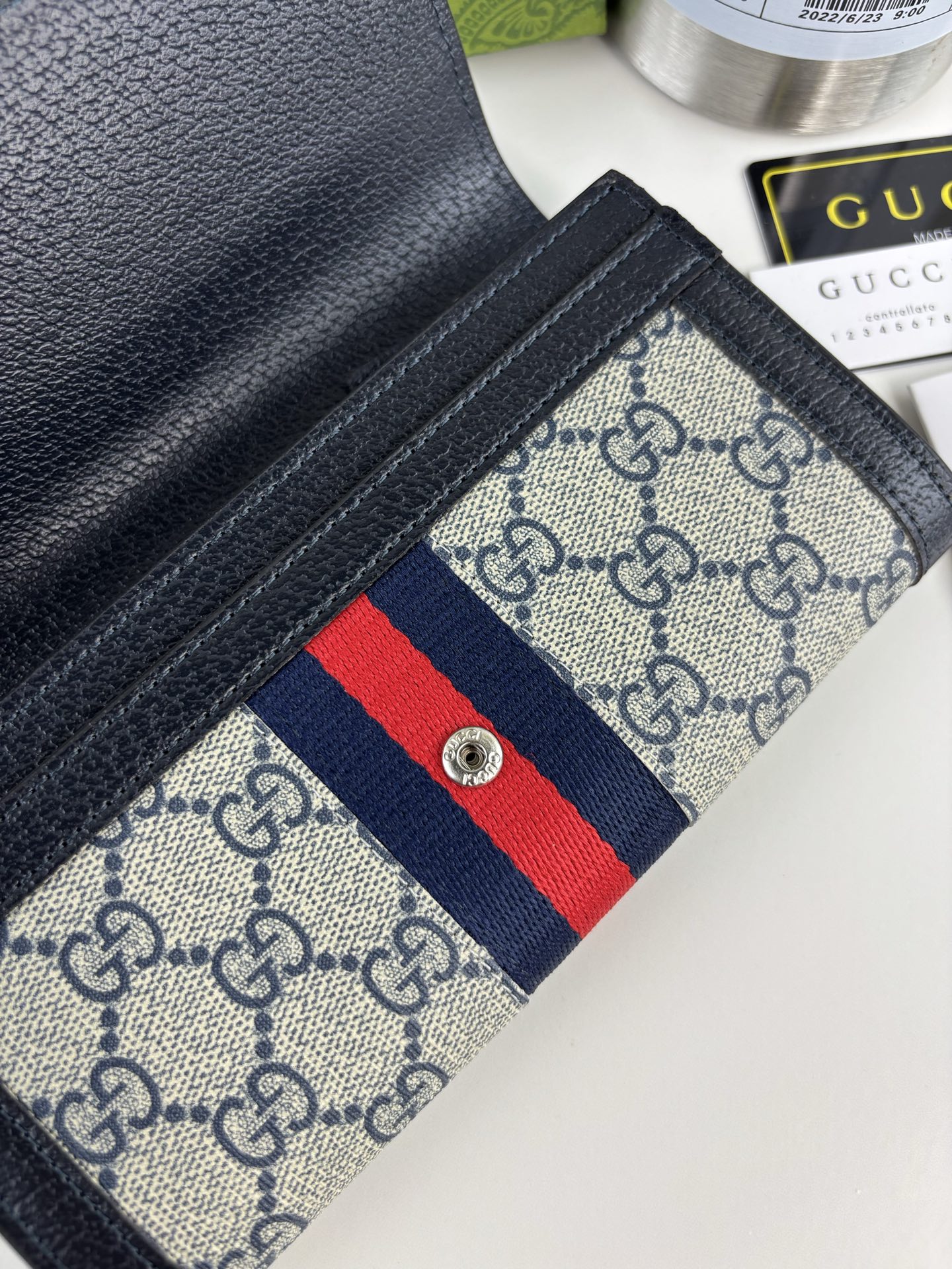 GUCCI Ophidiaシリーズ 二折長夹 GG Supreme PVC製