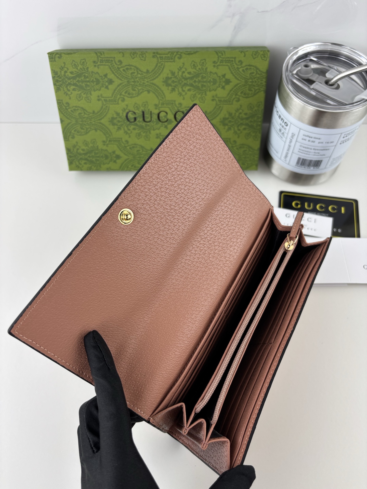 Gucci Ophidia 財布 - 薄型デザインと豪華なローズゴールドアクセント