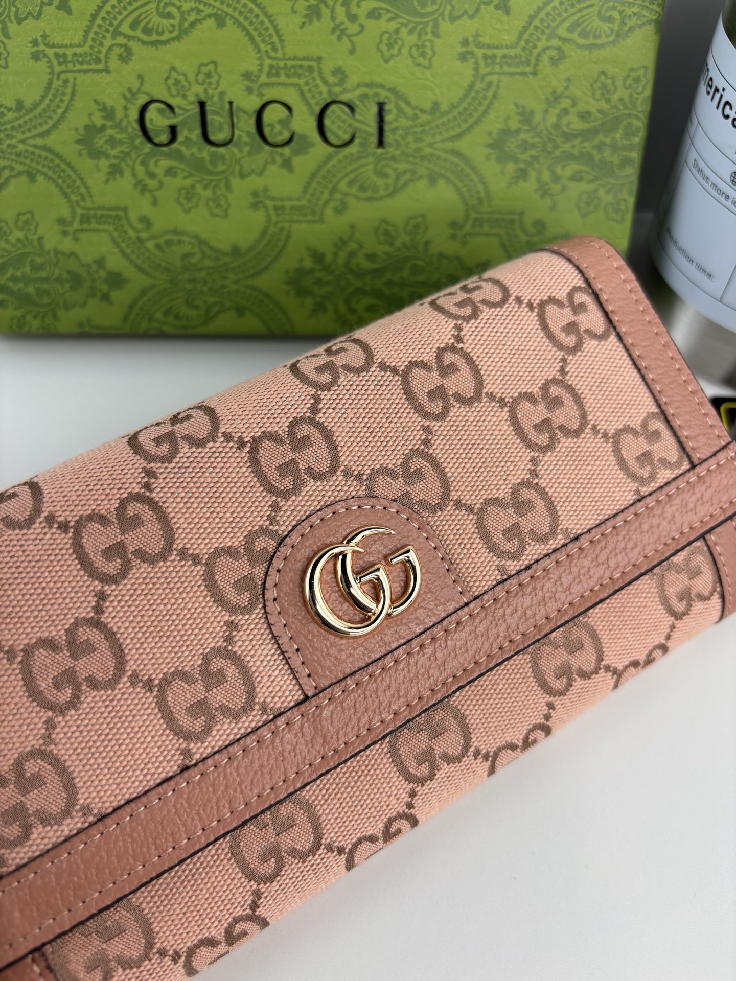 Gucci Ophidia 財布 - 薄型デザインと豪華なローズゴールドアクセント