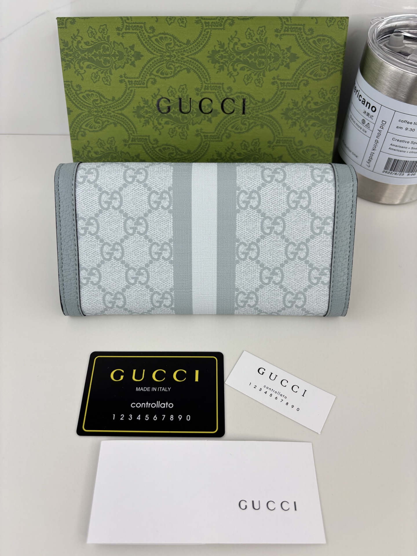 GUCCI Ophidiaシリーズ 二つ折り長財布 GG Supreme PVC素材