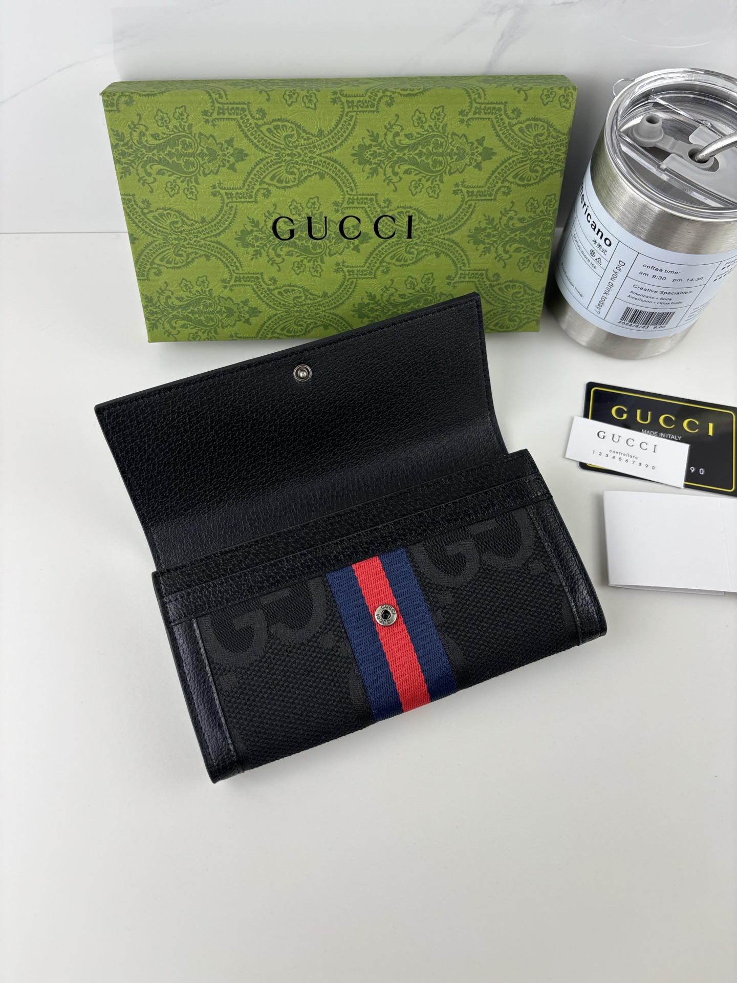 GUCCI Diana財布 - 洗練されたデザインと現代的な魅力