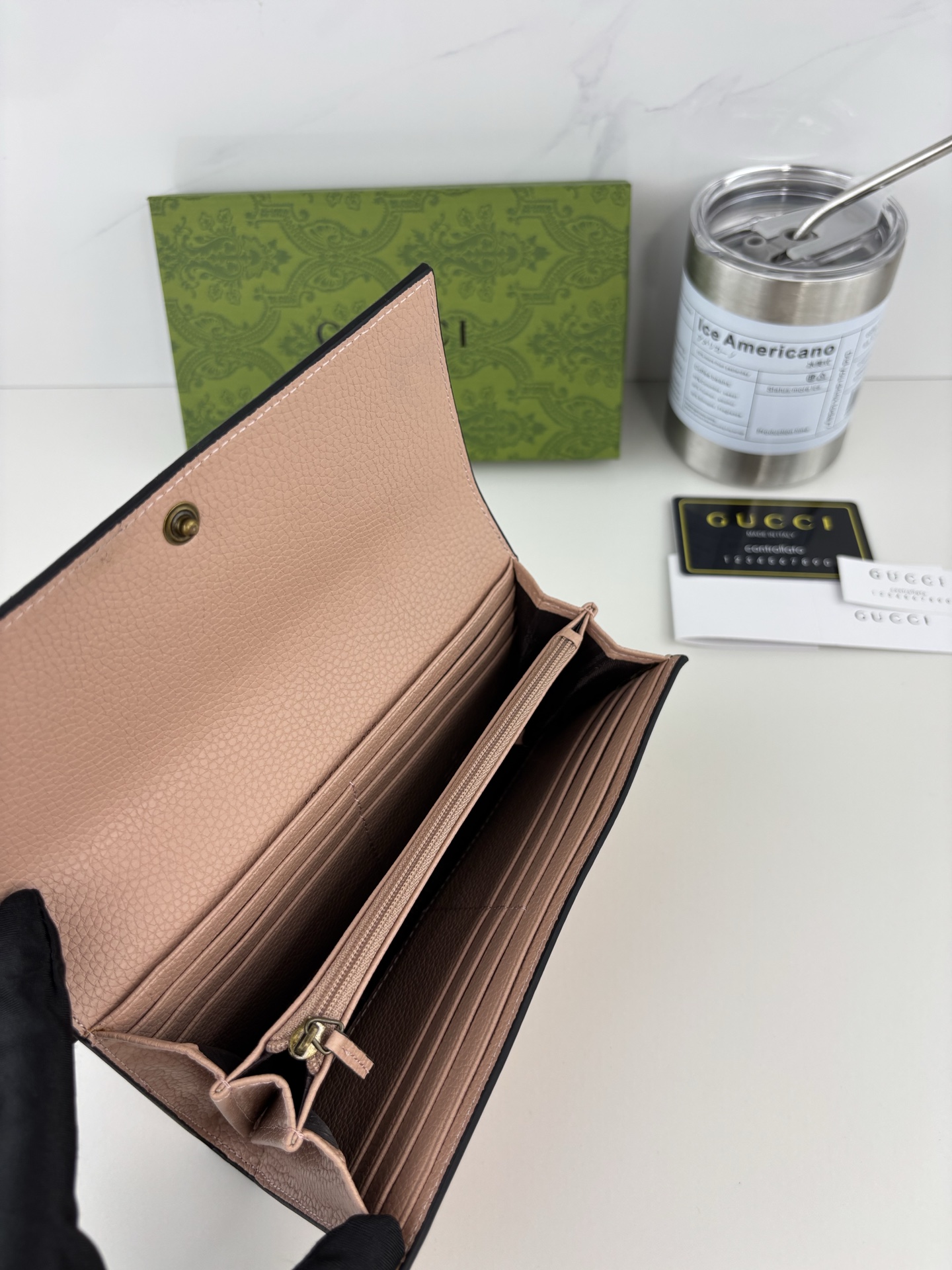 GUCCl 蝶々結び 蟒蛇皮ダブルG財布