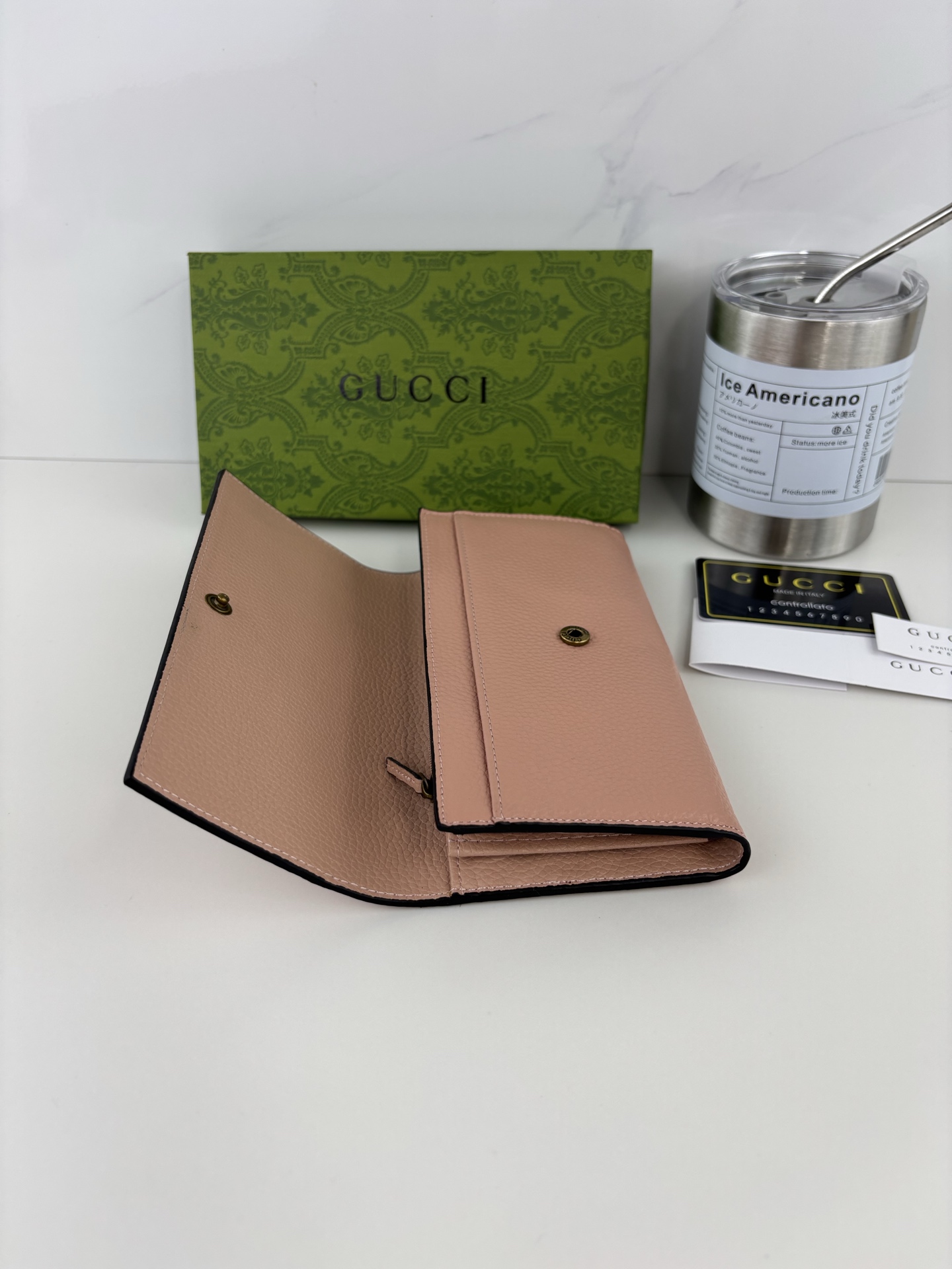 GUCCl 蝶々結び 蟒蛇皮ダブルG財布