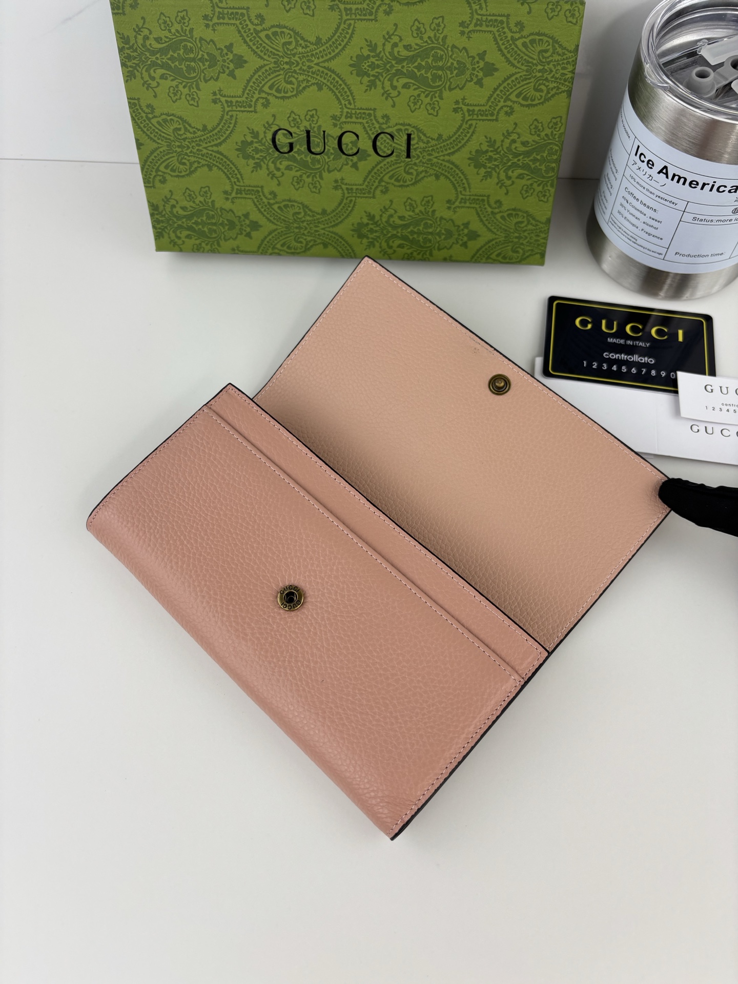 GUCCl 蝶々結び 蟒蛇皮ダブルG財布