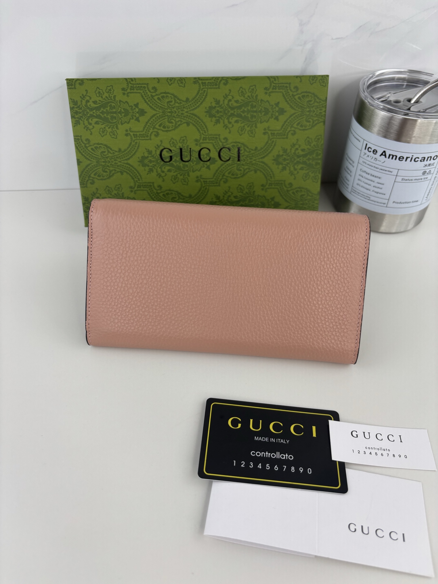 GUCCl 蝶々結び 蟒蛇皮ダブルG財布