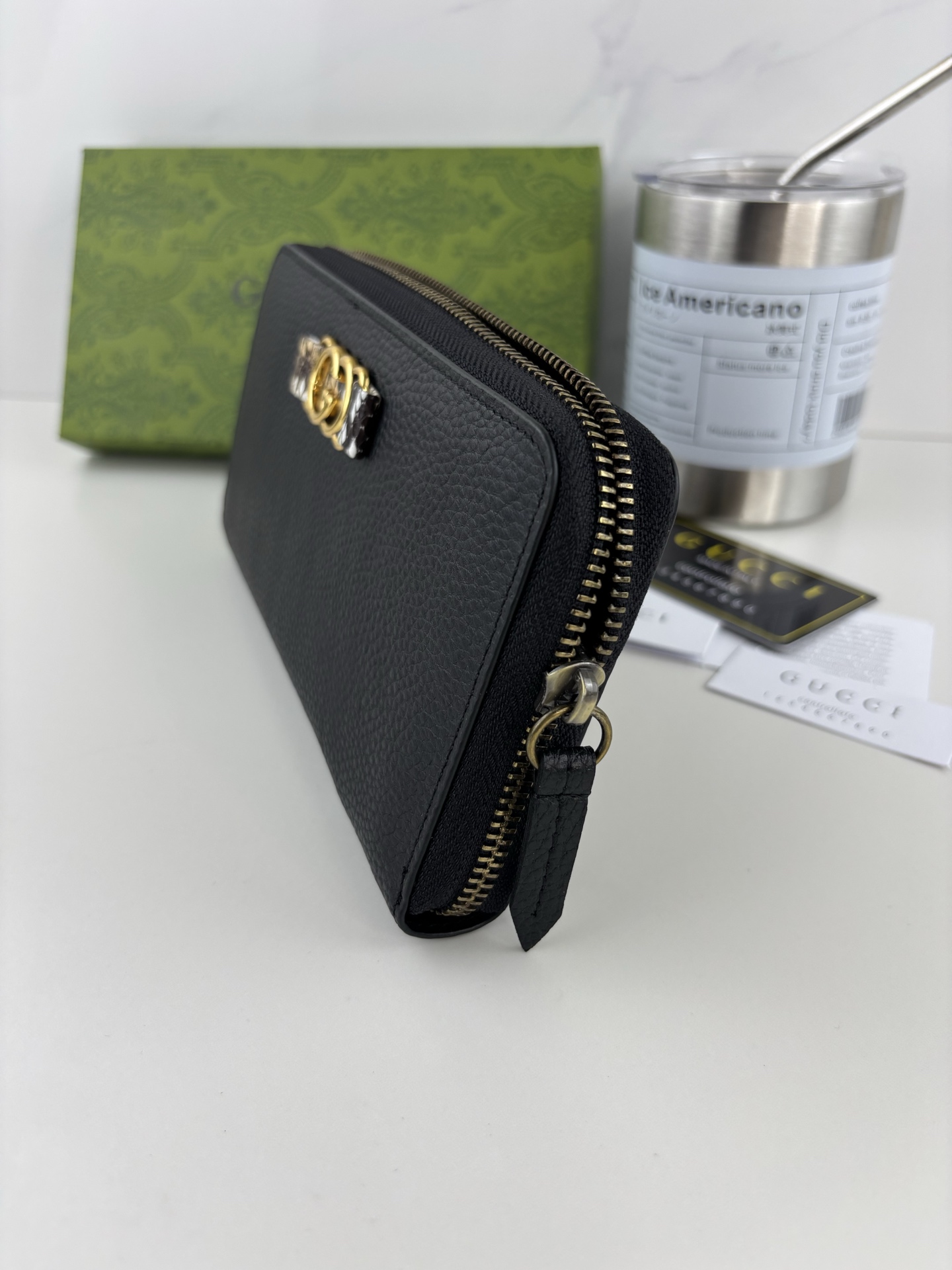 GUCCI 蟒蛇皮蝴蝶結財布 - 高級小牛皮製のスタイリッシュなアイテム