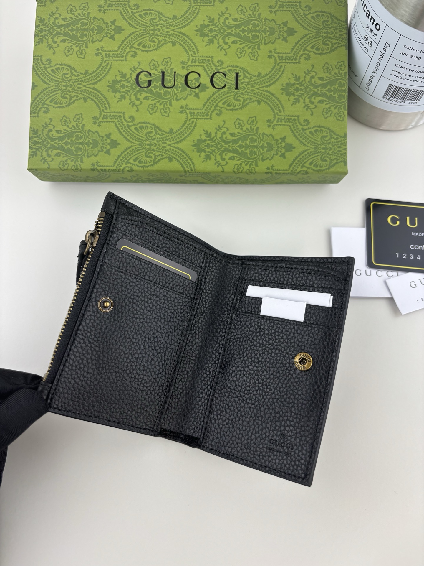 GUCCI ブラックレザー 蝶結びデザイン 財布