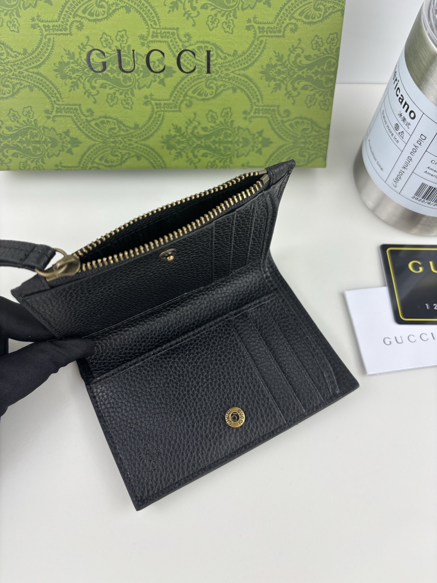 GUCCI ブラックレザー 蝶結びデザイン 財布