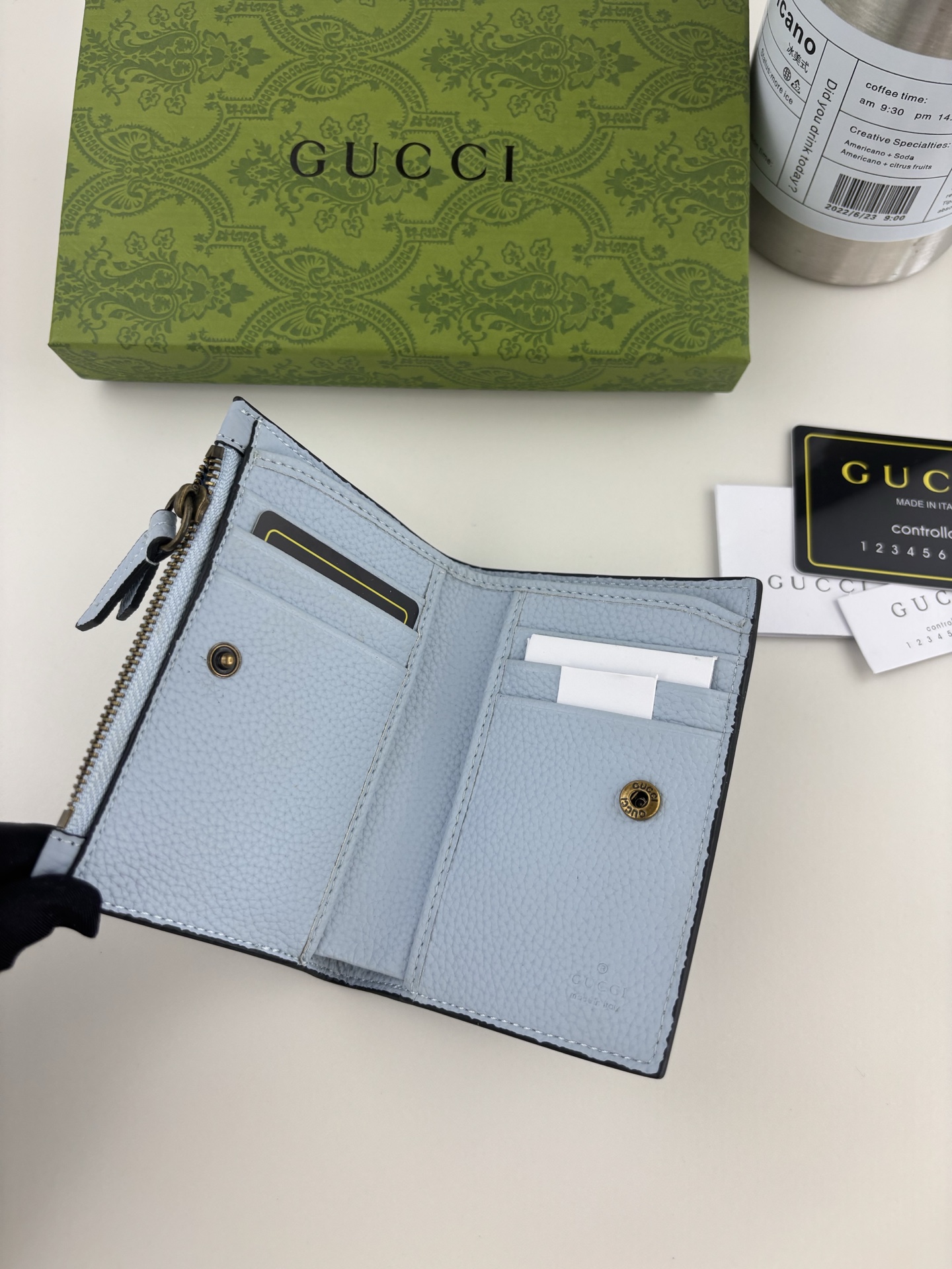 GUCCl 夏季シリーズ ブルーレザー財布 蝶結びデザイン