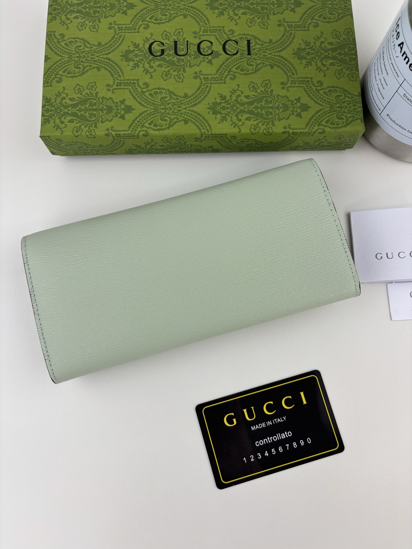 Gucci 手書きロゴ 長財布 グリーンレザー