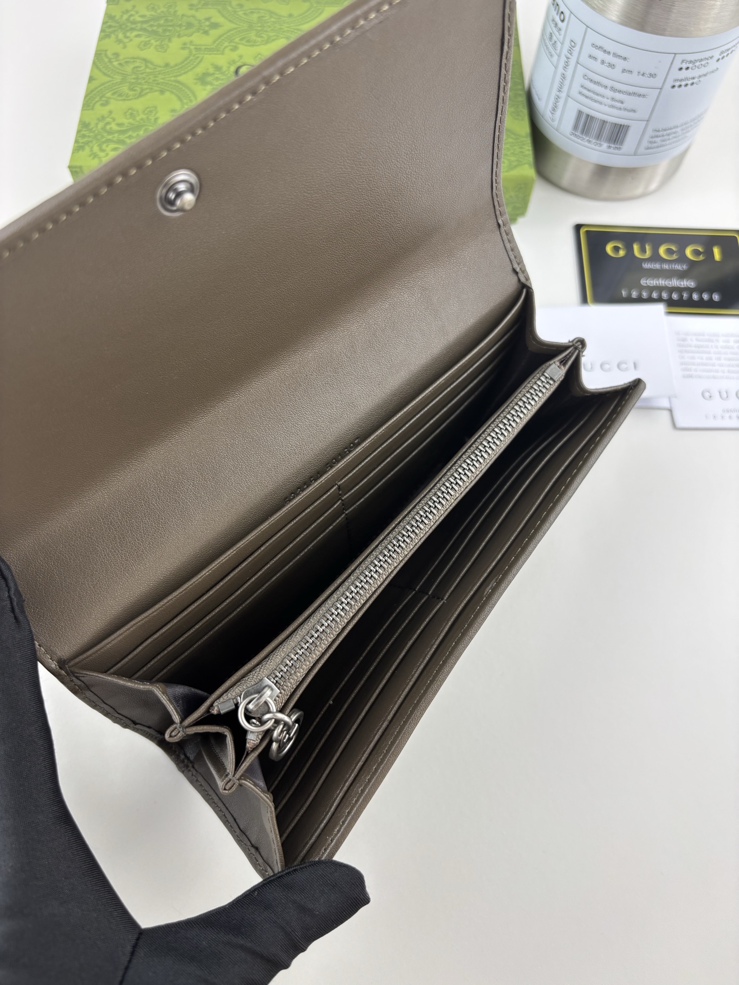 Gucci Blondieシリーズ ダブルGデザインの皮革クラッチバッグ