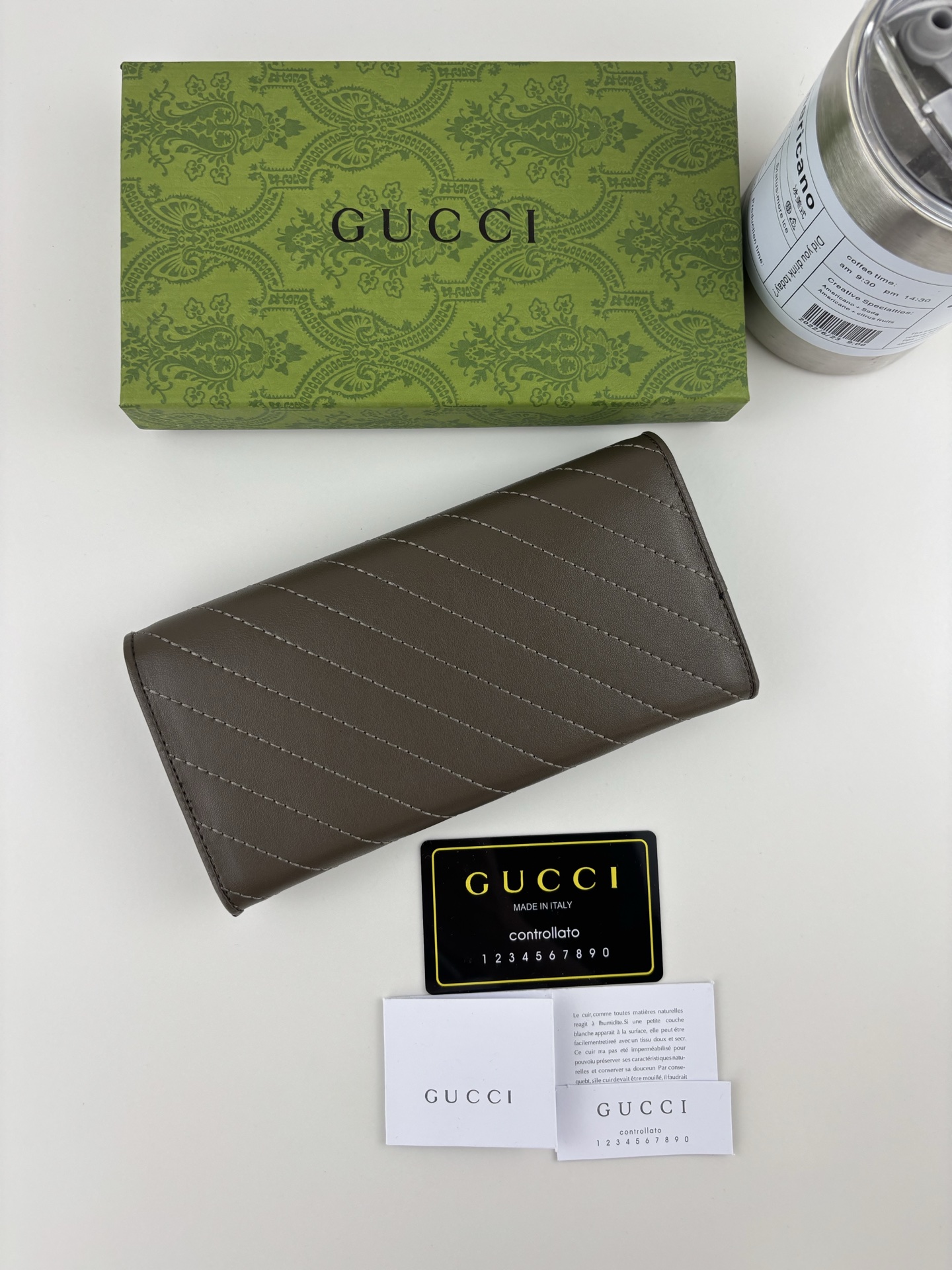 Gucci Blondieシリーズ ダブルGデザインの皮革クラッチバッグ