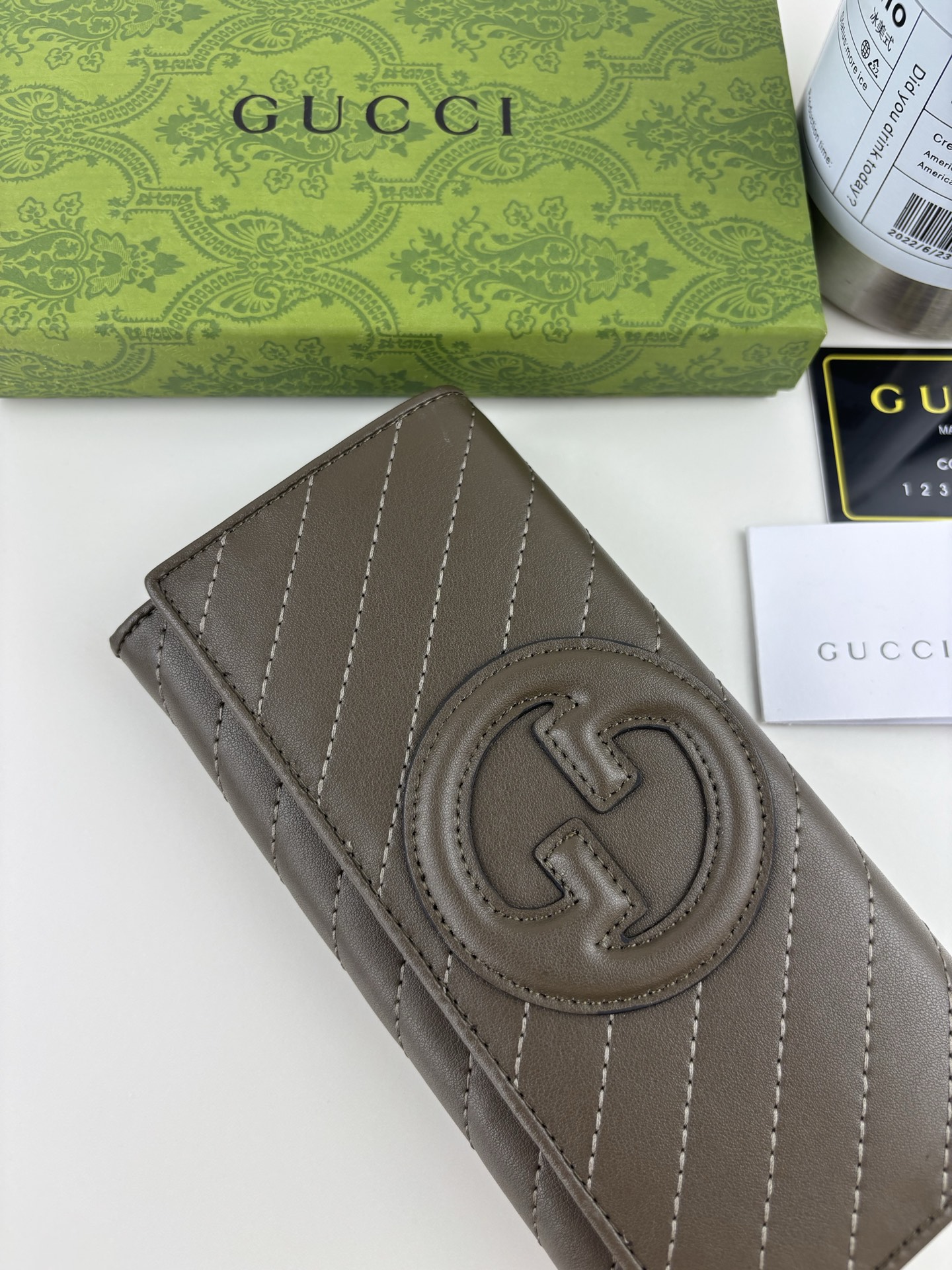 Gucci Blondieシリーズ ダブルGデザインの皮革クラッチバッグ