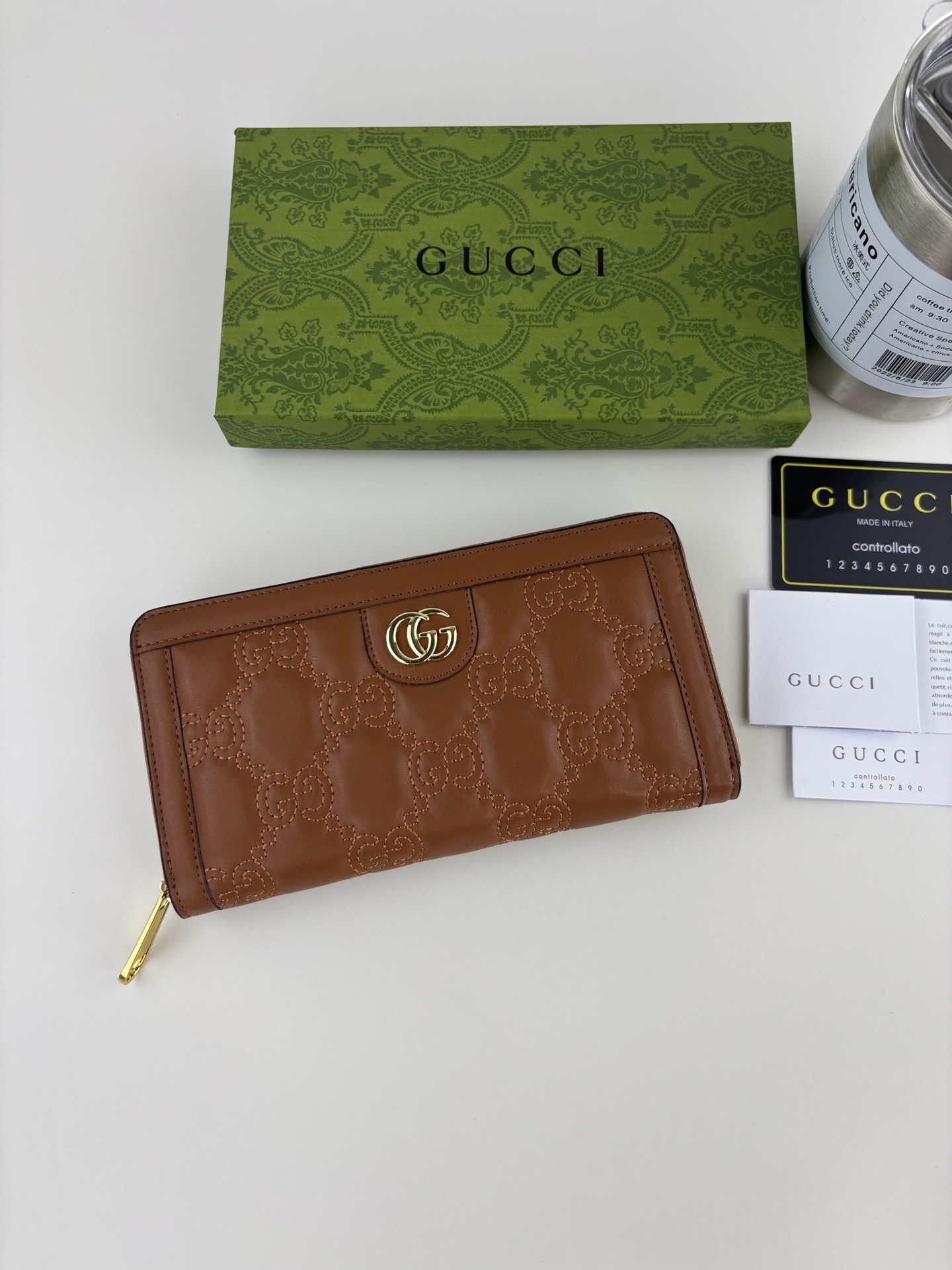 GUCCI GG Matelassé 財布 - 柔らかな質感とブランドアイコン