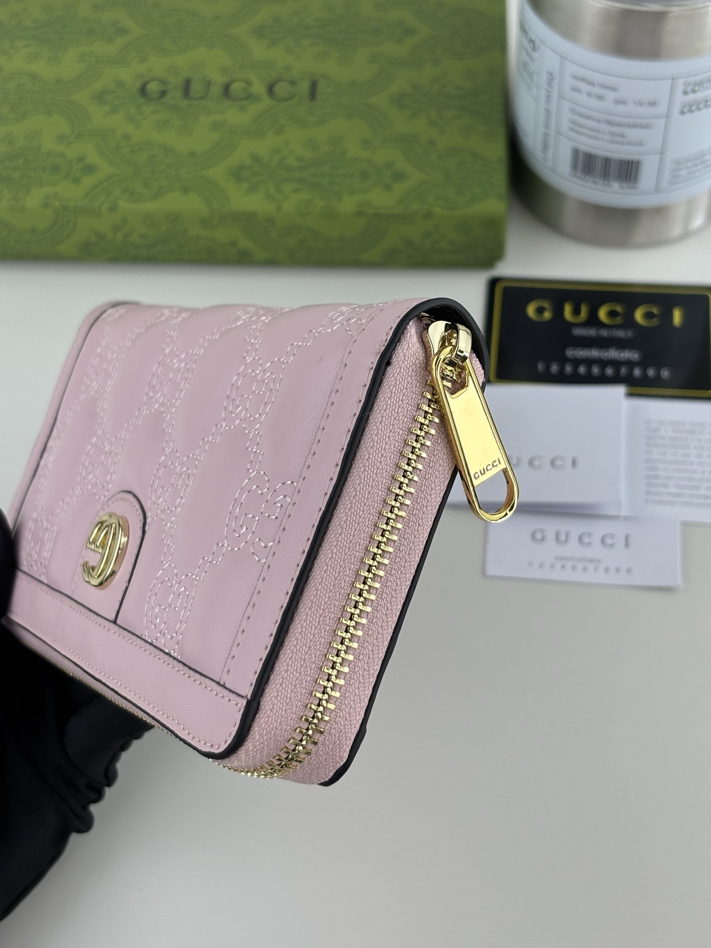 GUCCI GG Matelassé 財布 - 柔らかなシグネチャーレザーのクールなデザイン