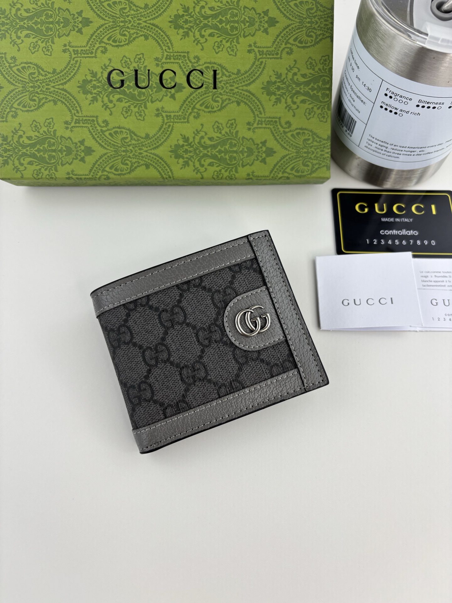 Gucci Ophidiaシリーズカードケース - グレーGGスプリームデザイン