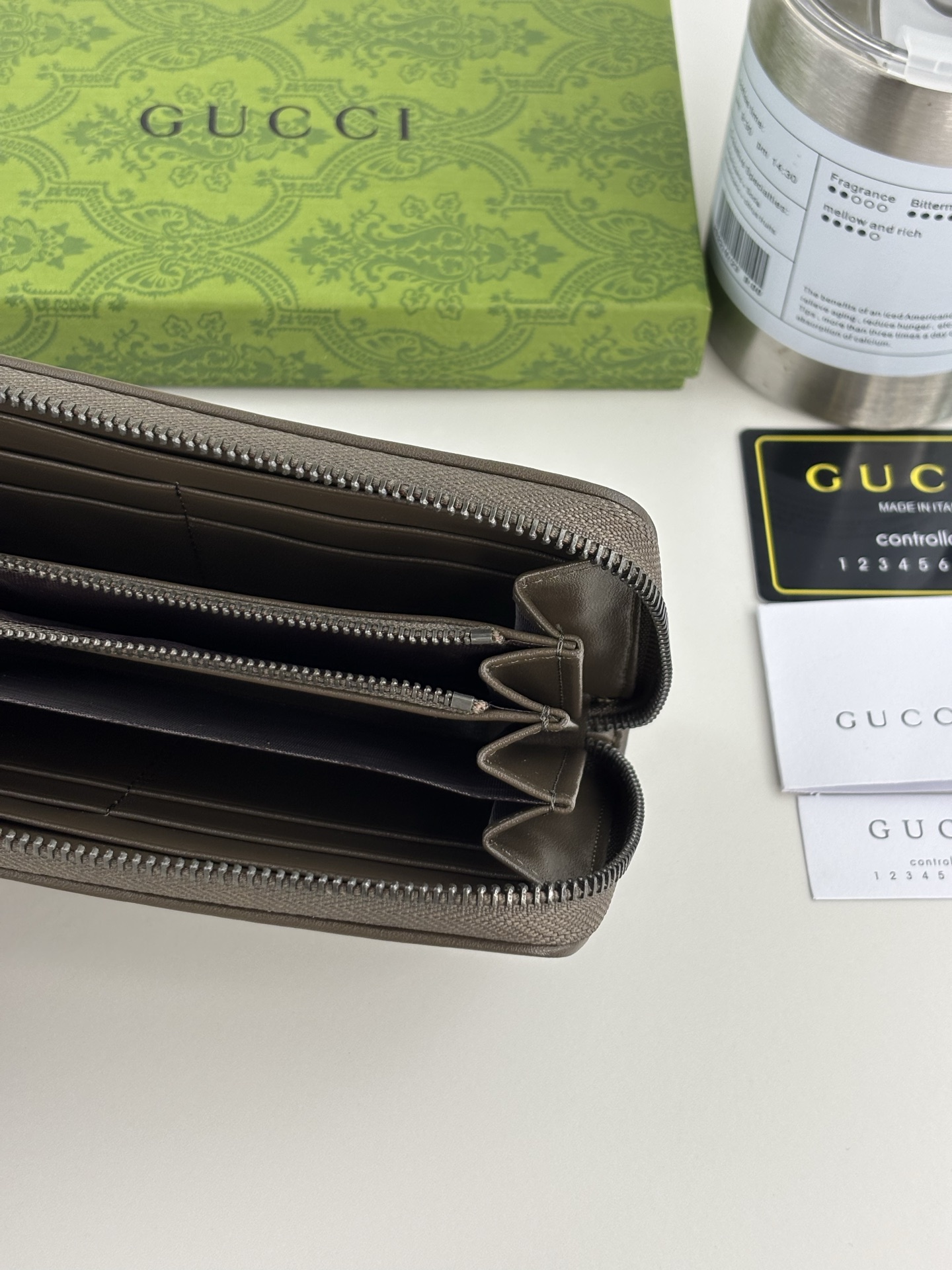 Gucci Blondie全拉链財布 - 洗練されたデザインと高級感