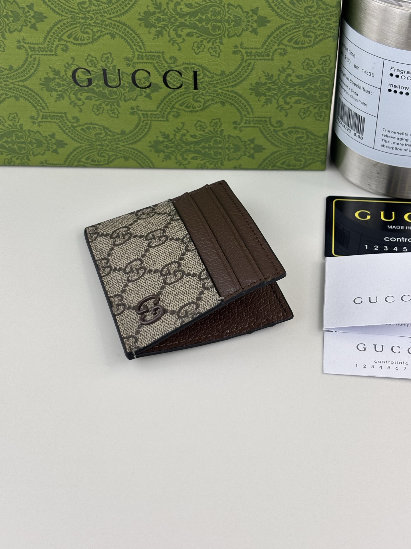 GUCCI カードケース デュアルトーンデザイン GGマーク