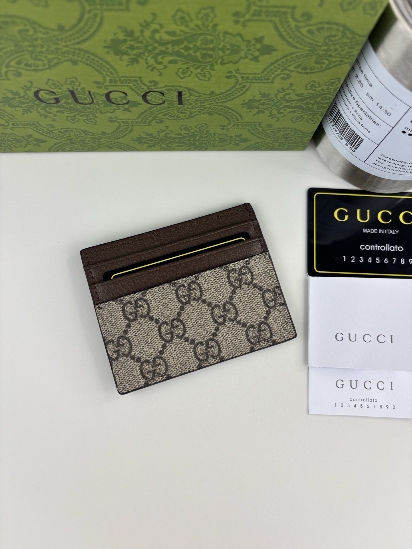 GUCCI カードケース デュアルトーンデザイン GGマーク