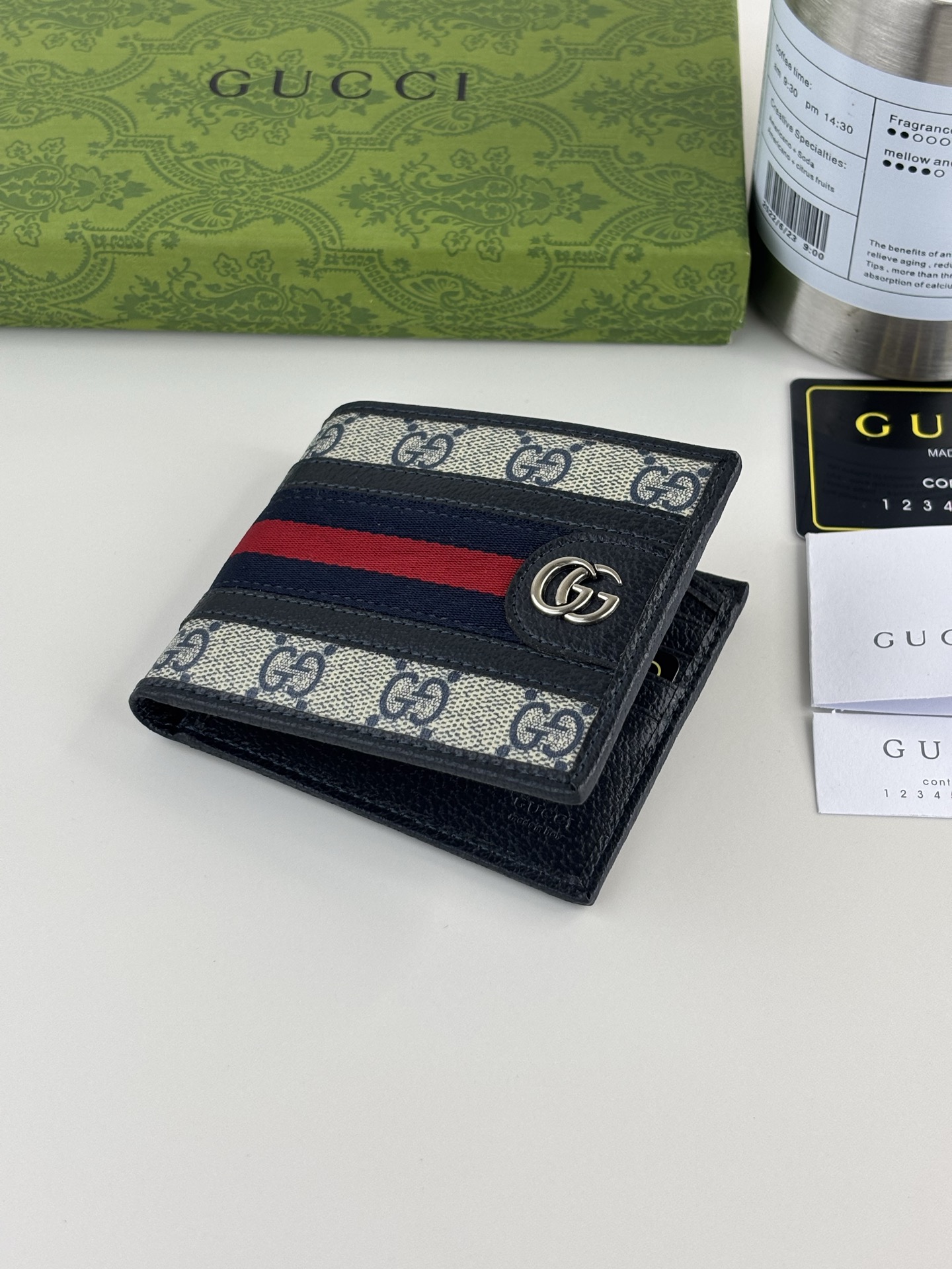 GUCCl 最新財布 - 実用的なデザインとクラシックGGパターン