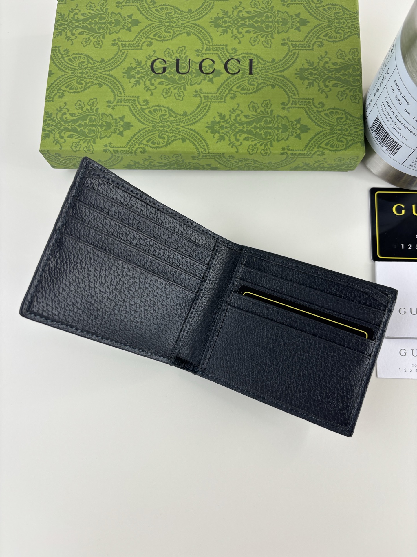 GUCCl 最新財布 - 実用的なデザインとクラシックGGパターン