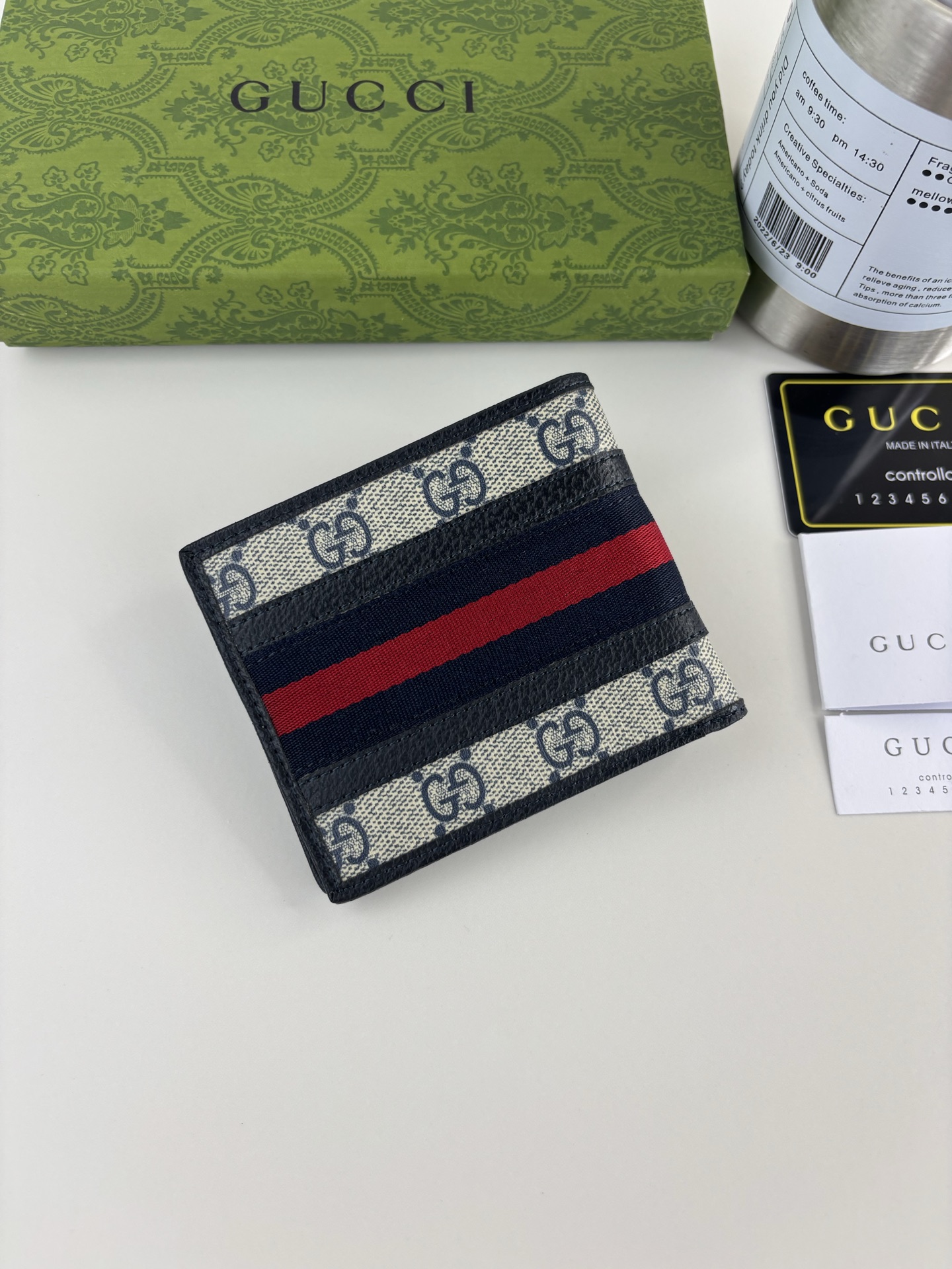 GUCCl 最新財布 - 実用的なデザインとクラシックGGパターン