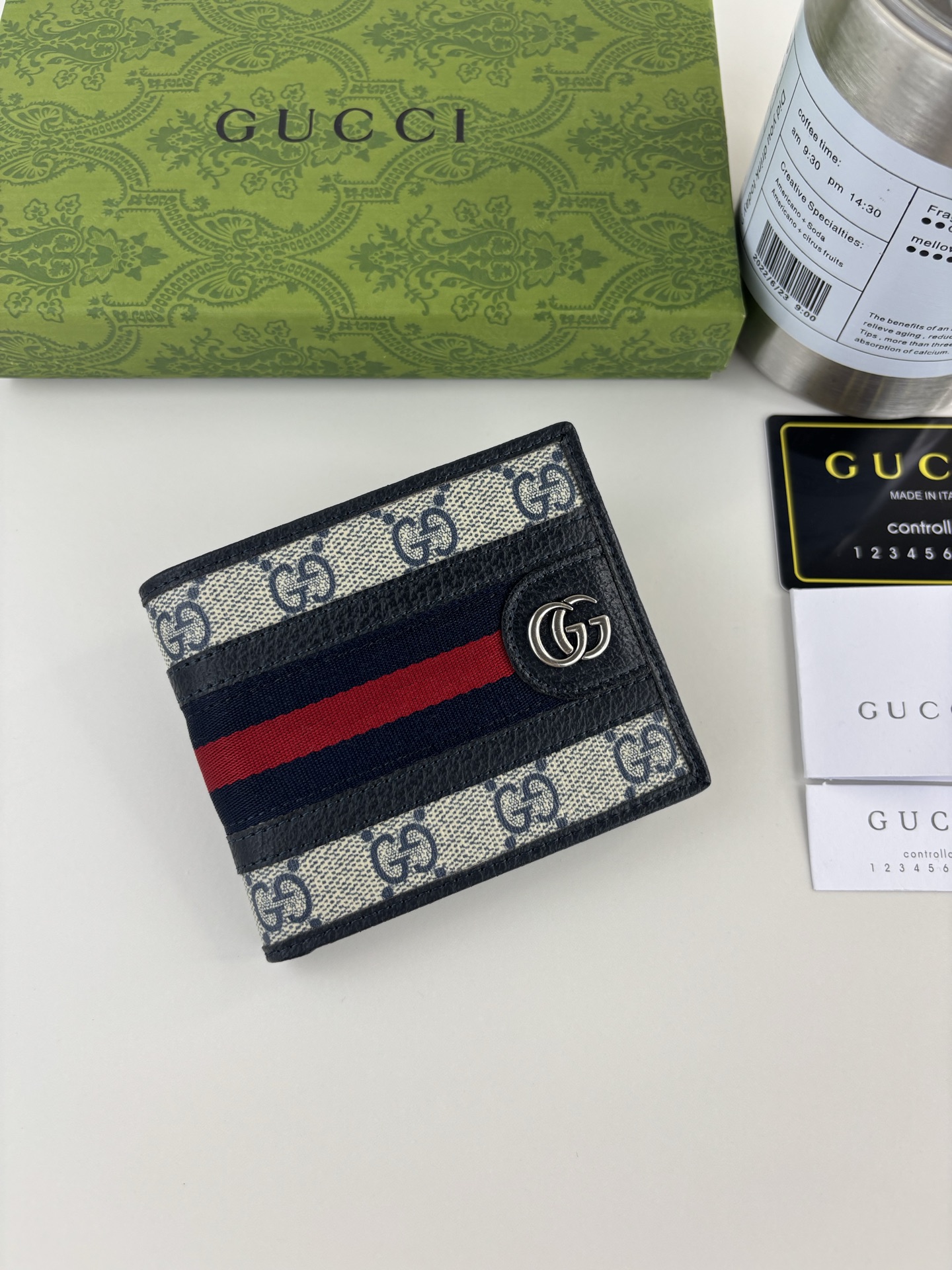 GUCCl 最新財布 - 実用的なデザインとクラシックGGパターン