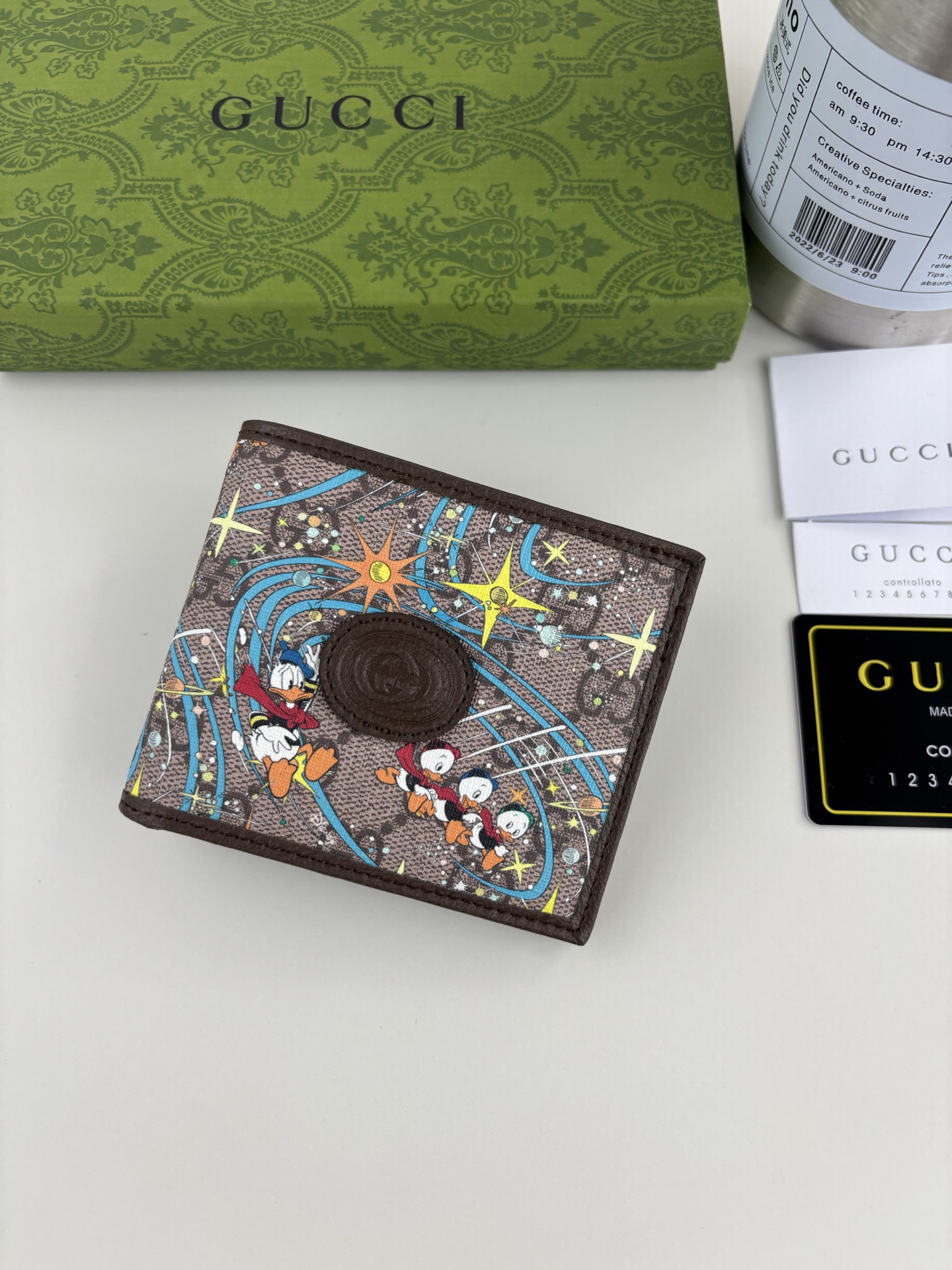 GUCCl 唐老鸭シリーズ クラシックデザインのファミリーモチーフ