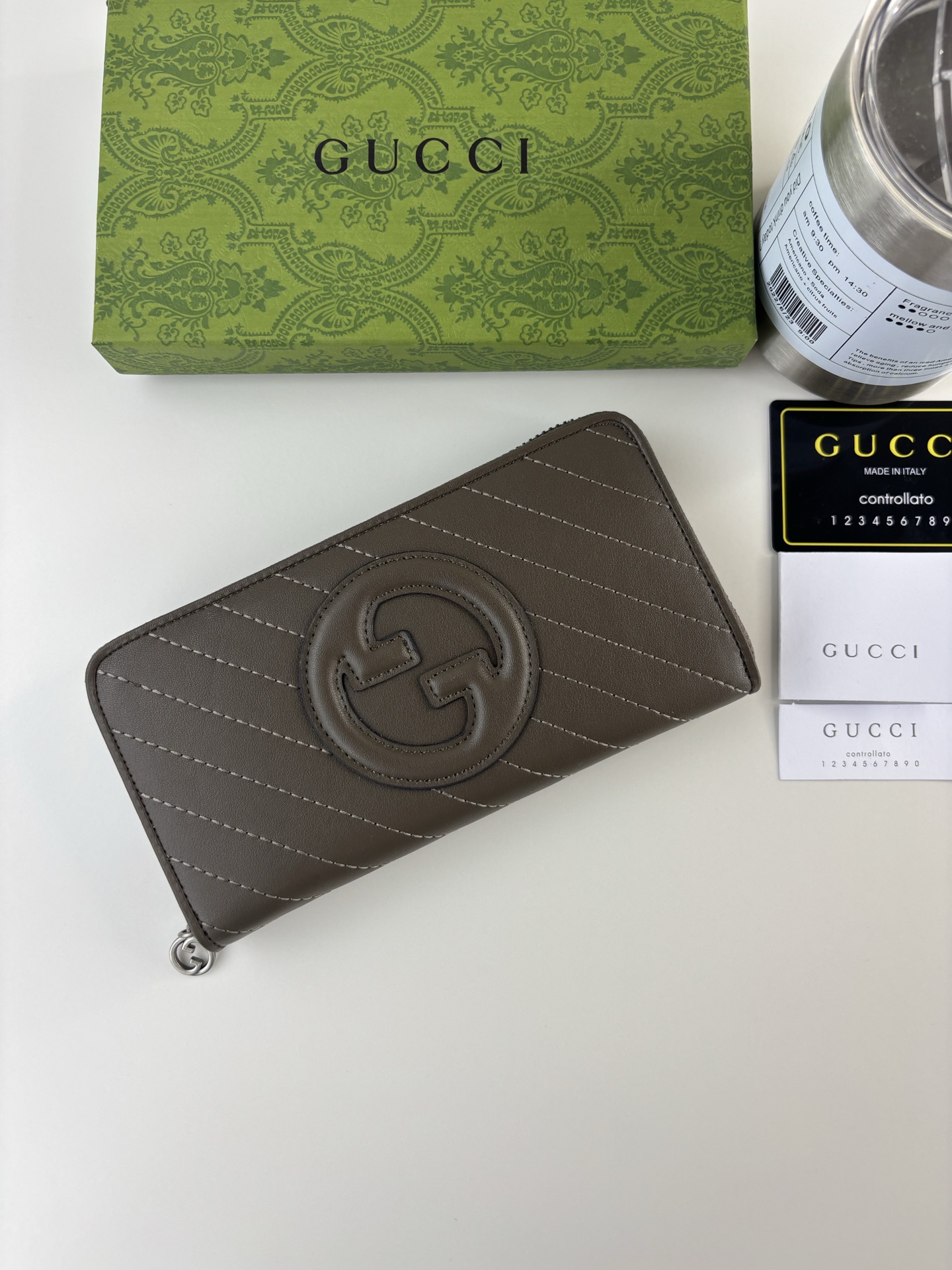 Gucci Blondie全拉链財布 - 洗練されたデザインと高級感