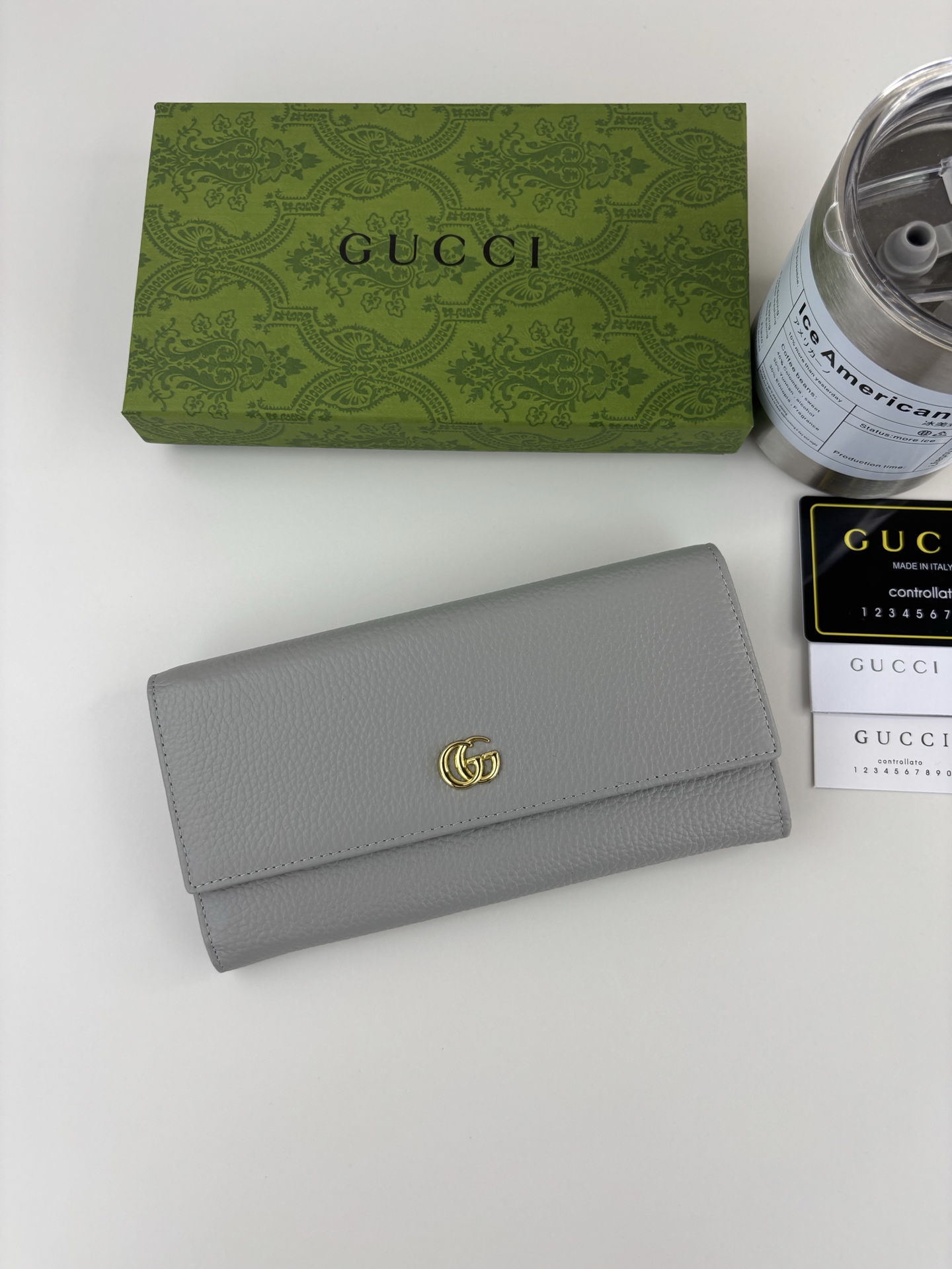 GUCCl 夏季新作 小型双G金属装飾グレー＆ピンクレザー バッグ