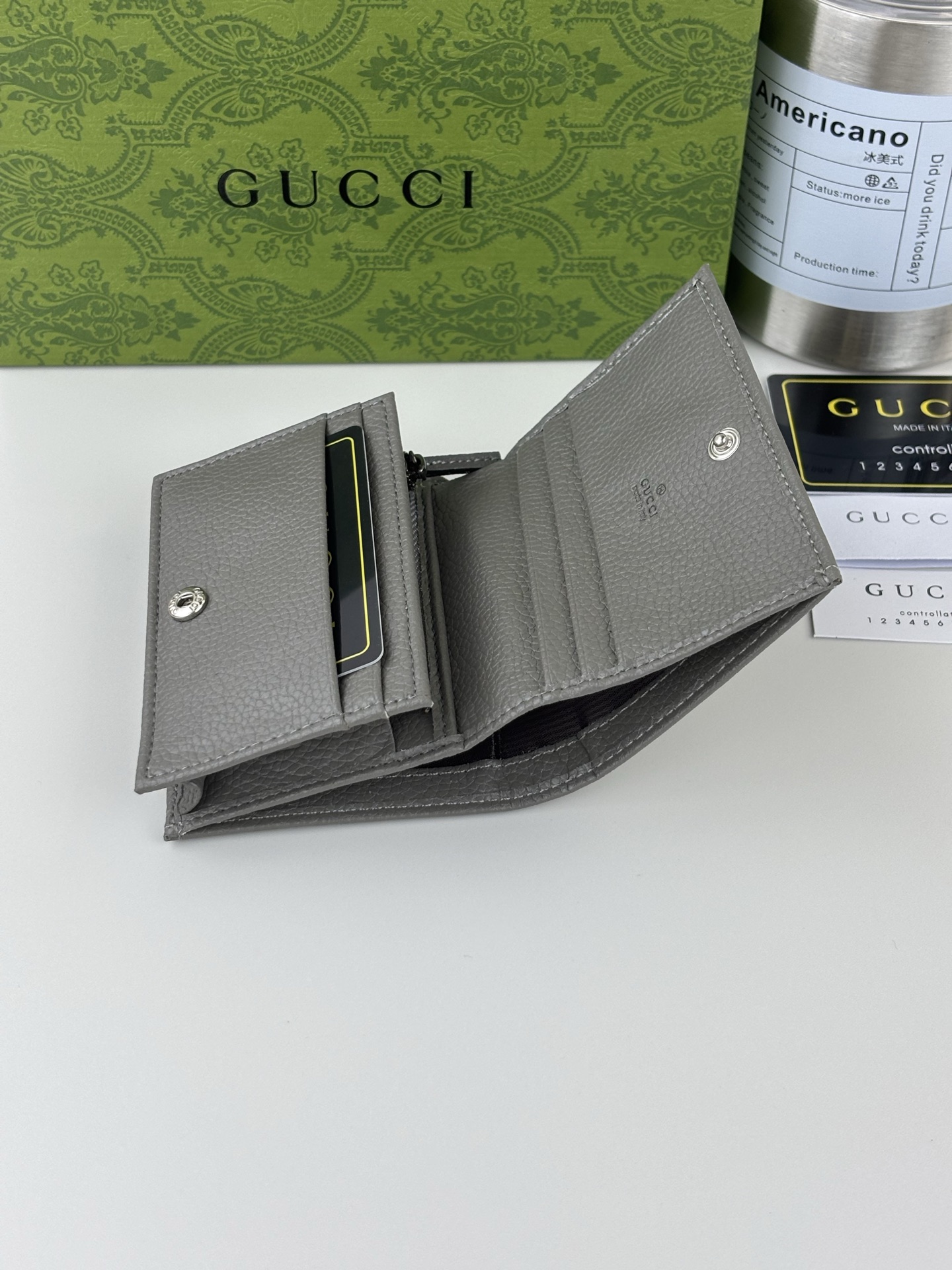 GUCCI 夏季新作 小型ダブルG金属装飾のグレー皮革バッグ