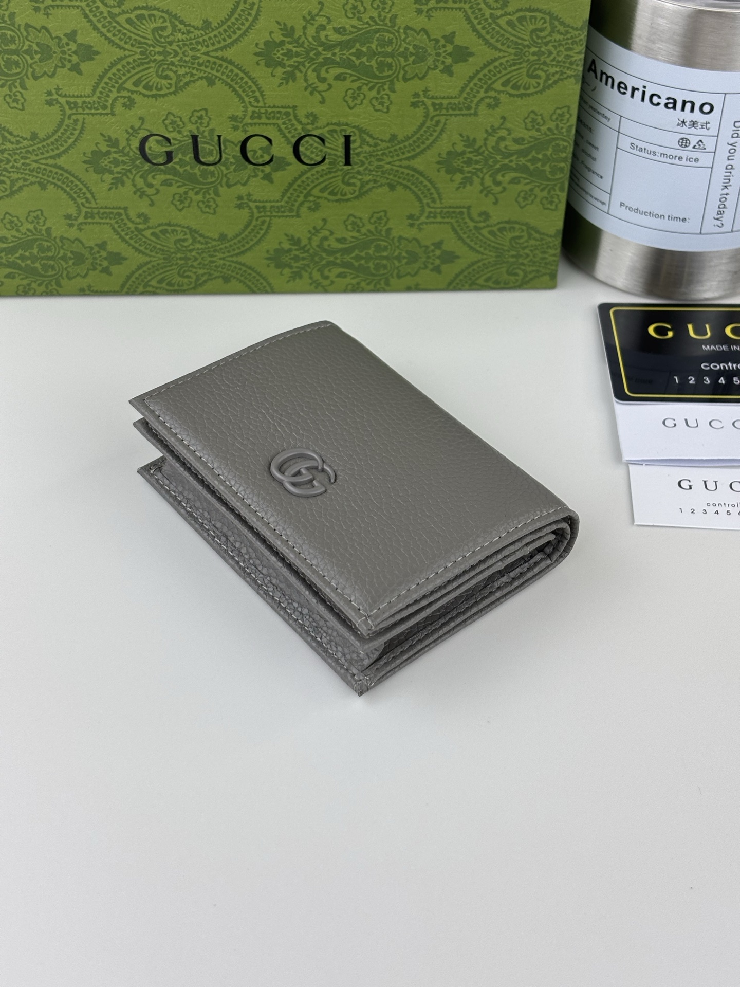 GUCCI 夏季新作 小型ダブルG金属装飾のグレー皮革バッグ