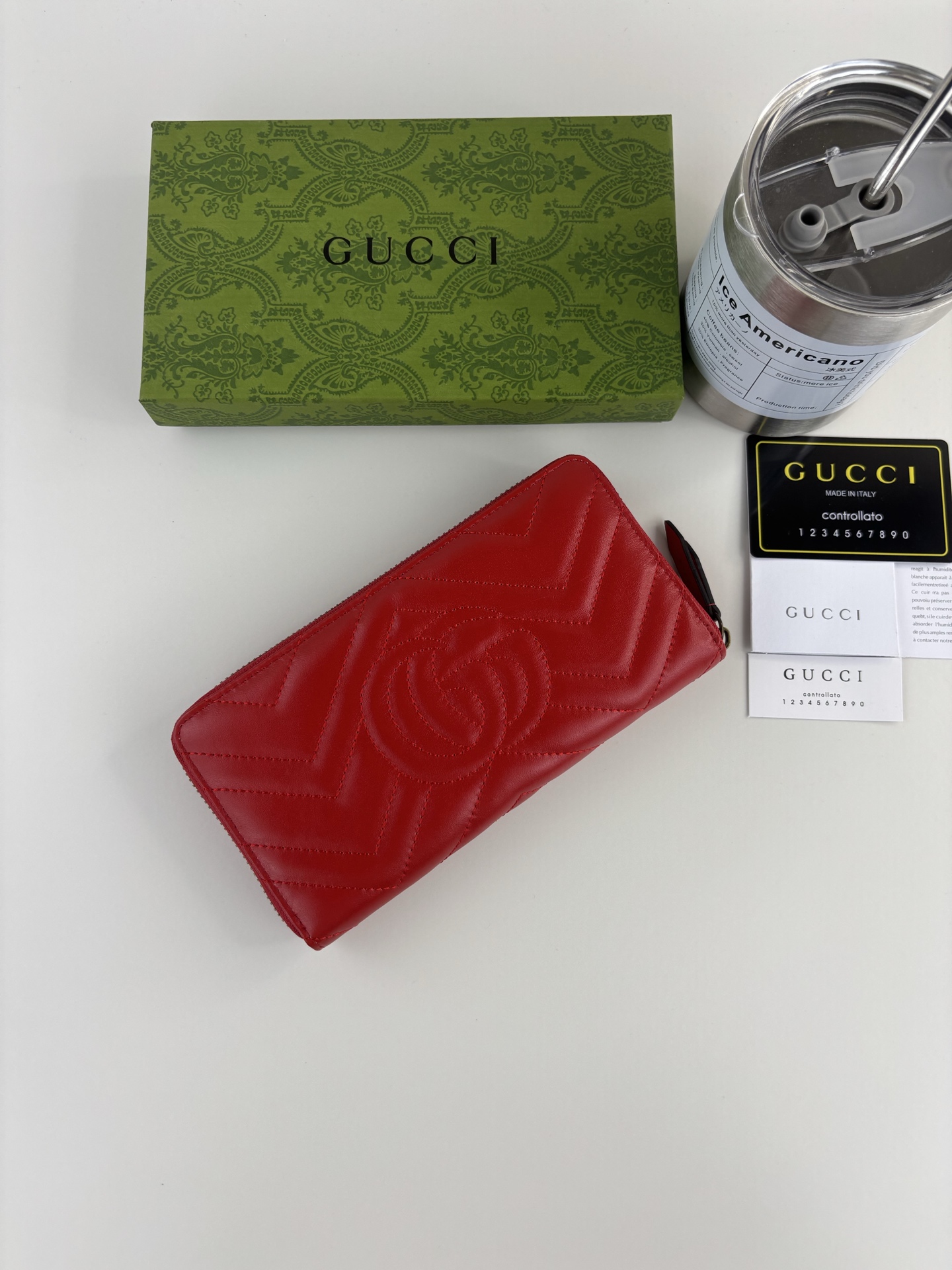 GUCCI GG Marmont 長款ラウンドファスナー財布 - スタイリッシュなデザインと機能性
