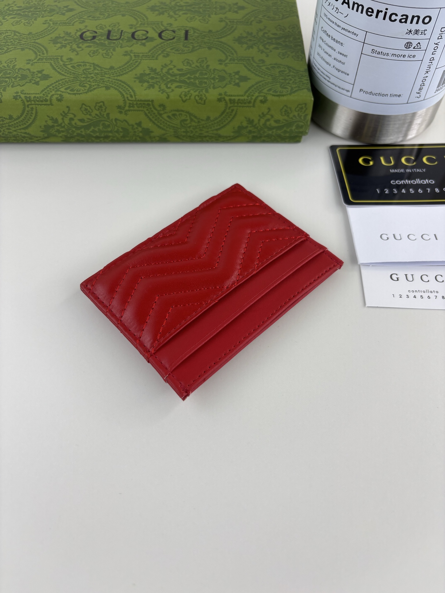 GUCCI GG Marmont カードケース 人形紋織り 赤色