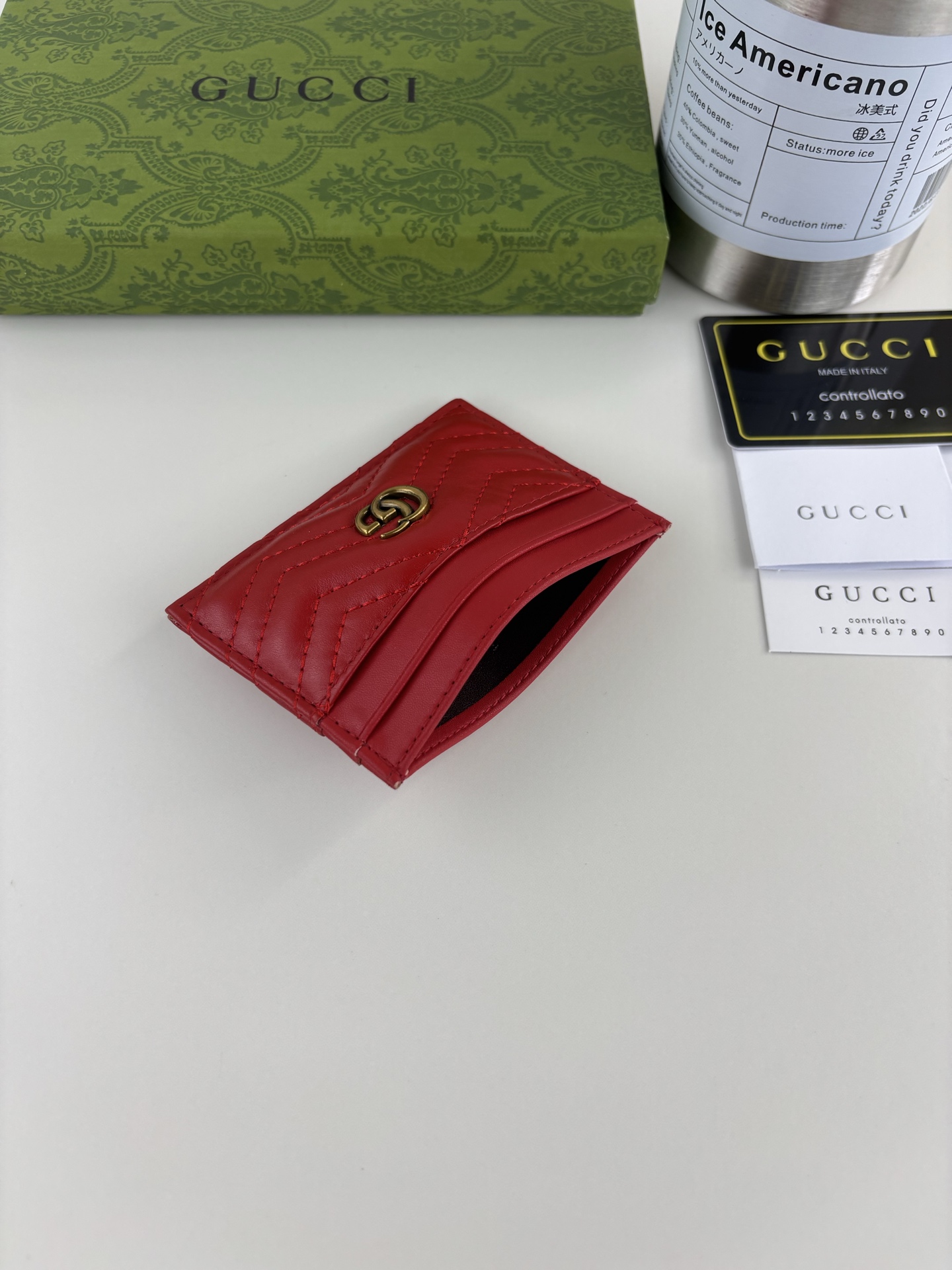 GUCCI GG Marmont カードケース 人形紋織り 赤色