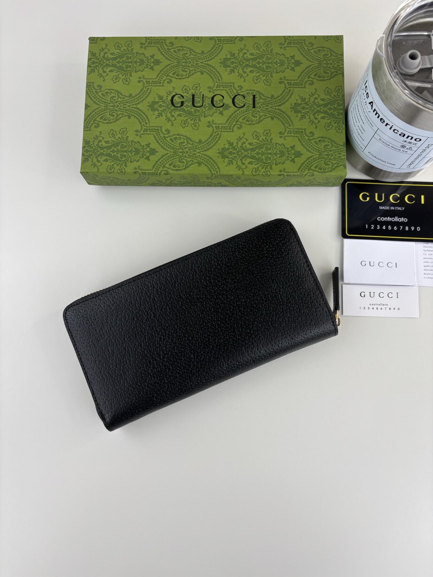 GUCCl アニマリエ全ラ ZIP式皮財布 - スタイリッシュな猪纹牛皮と古銅蜜蜂ロゴ