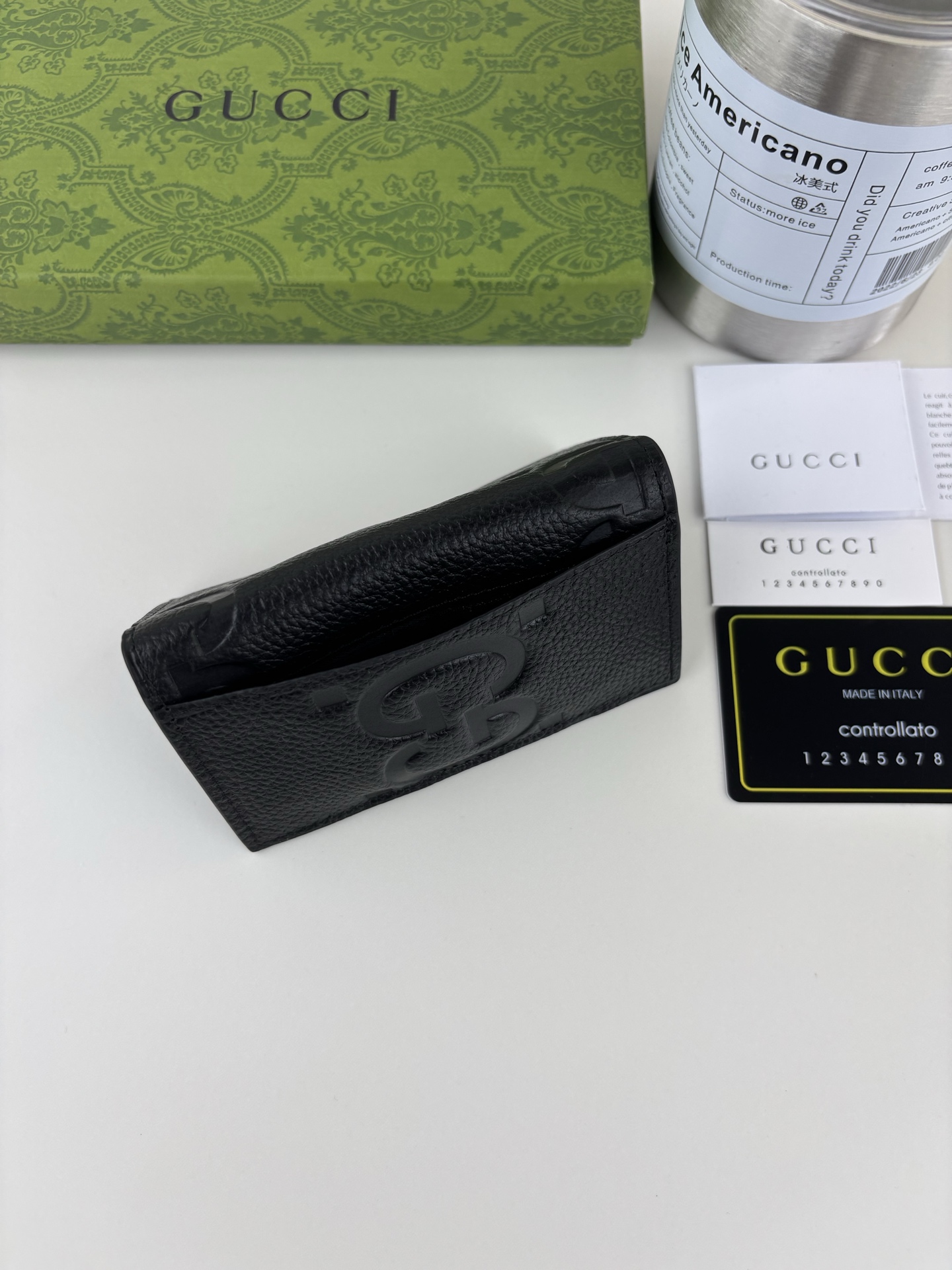 GUCCl GGレザー財布 - 豊かなデザインと高い機能性