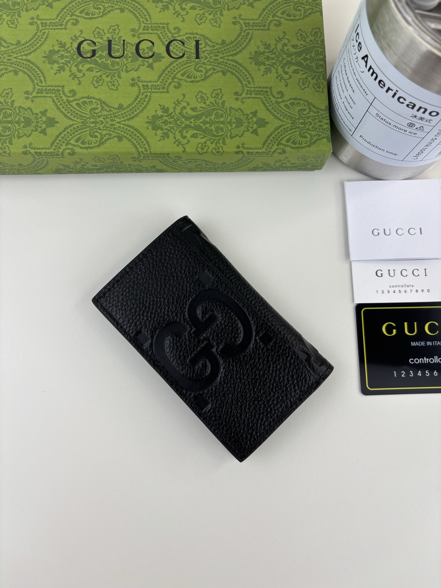 GUCCl GGレザー財布 - 豊かなデザインと高い機能性