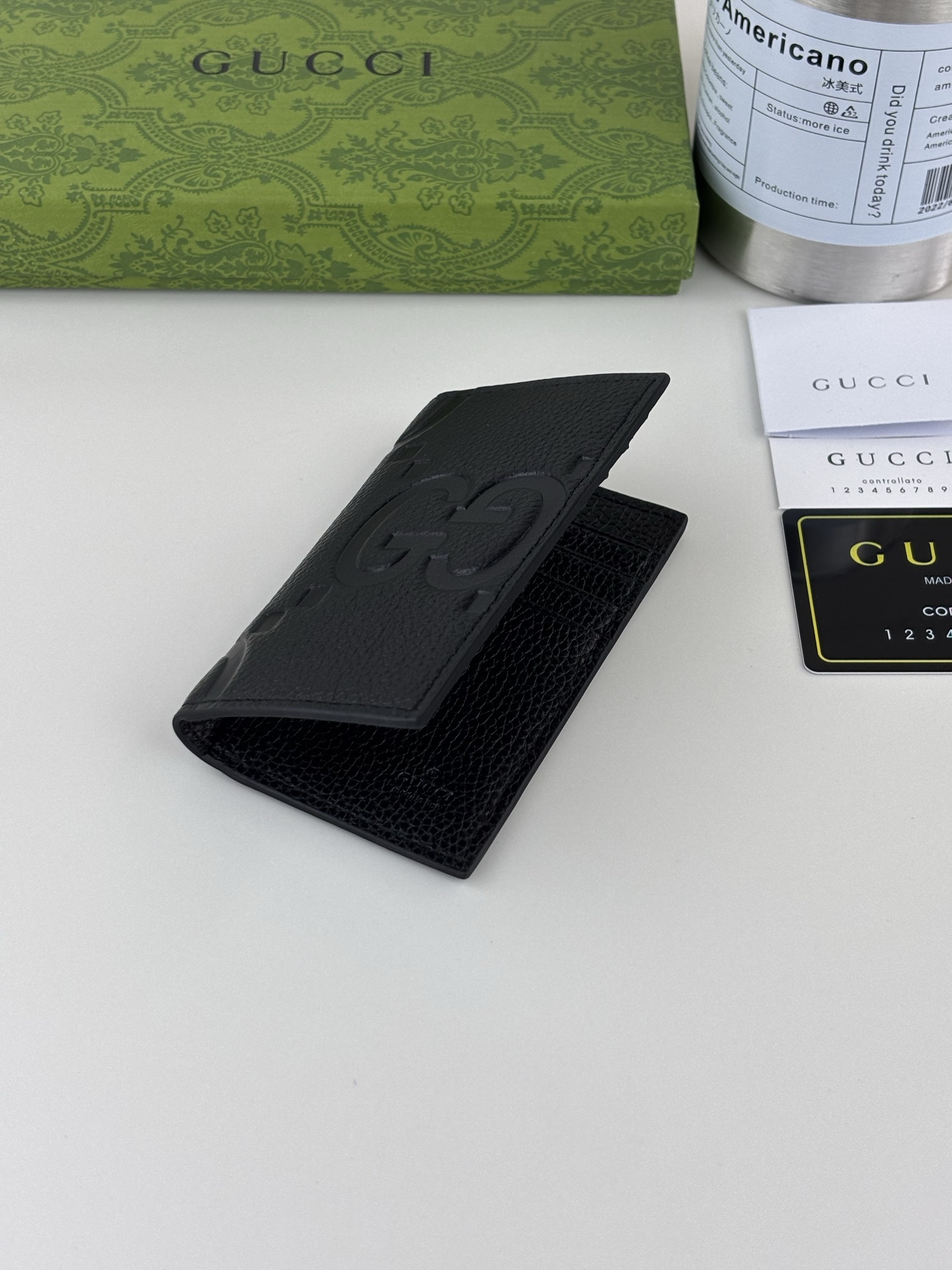 GUCCl GGレザー財布 - 豊かなデザインと高い機能性