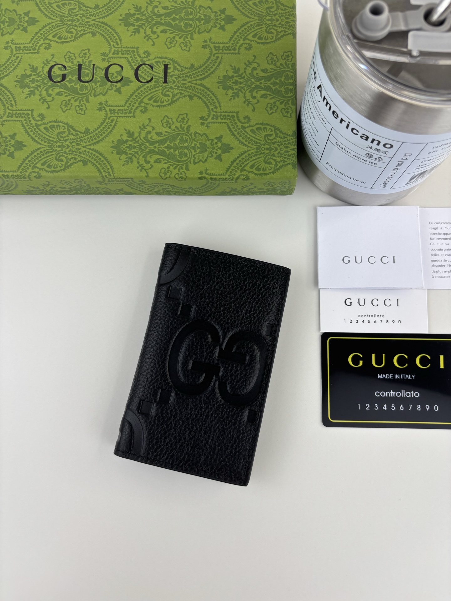 GUCCl GGレザー財布 - 豊かなデザインと高い機能性