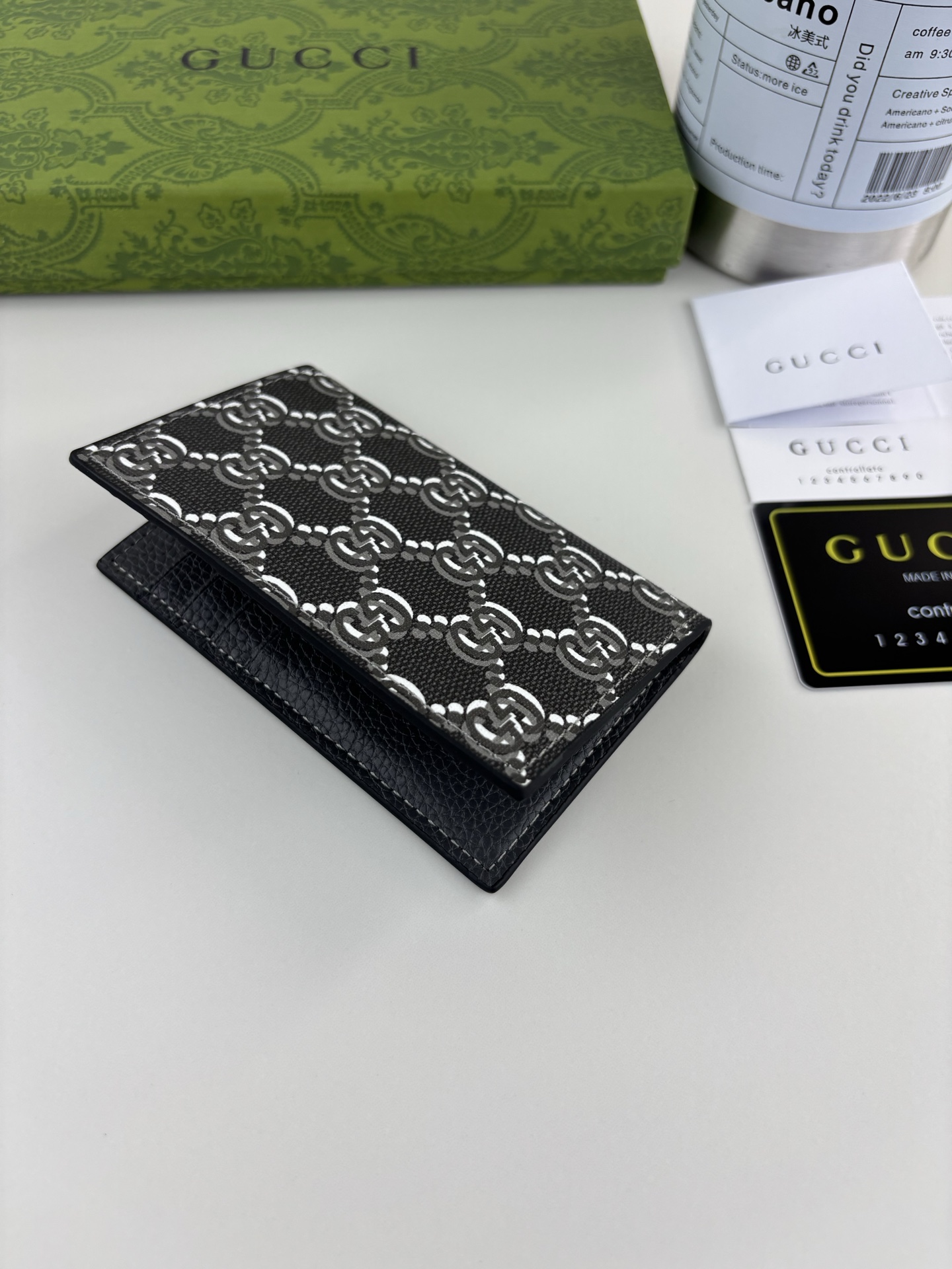 GUCCI Shadow竖款卡包財布 - 深灰色・八カードスロット搭載