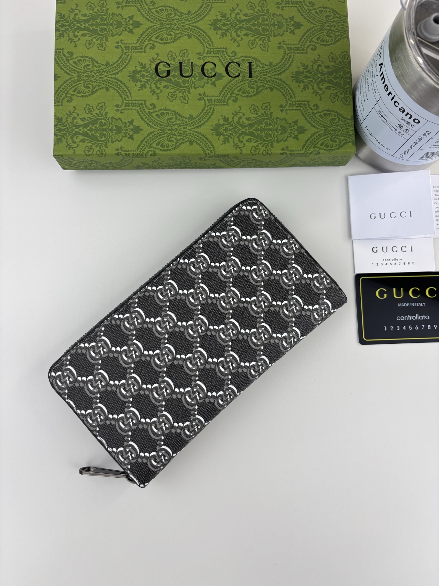 GUCCI Shadow全拉链財布 - 深灰色・12カードスロット・スタイリッシュデザイン