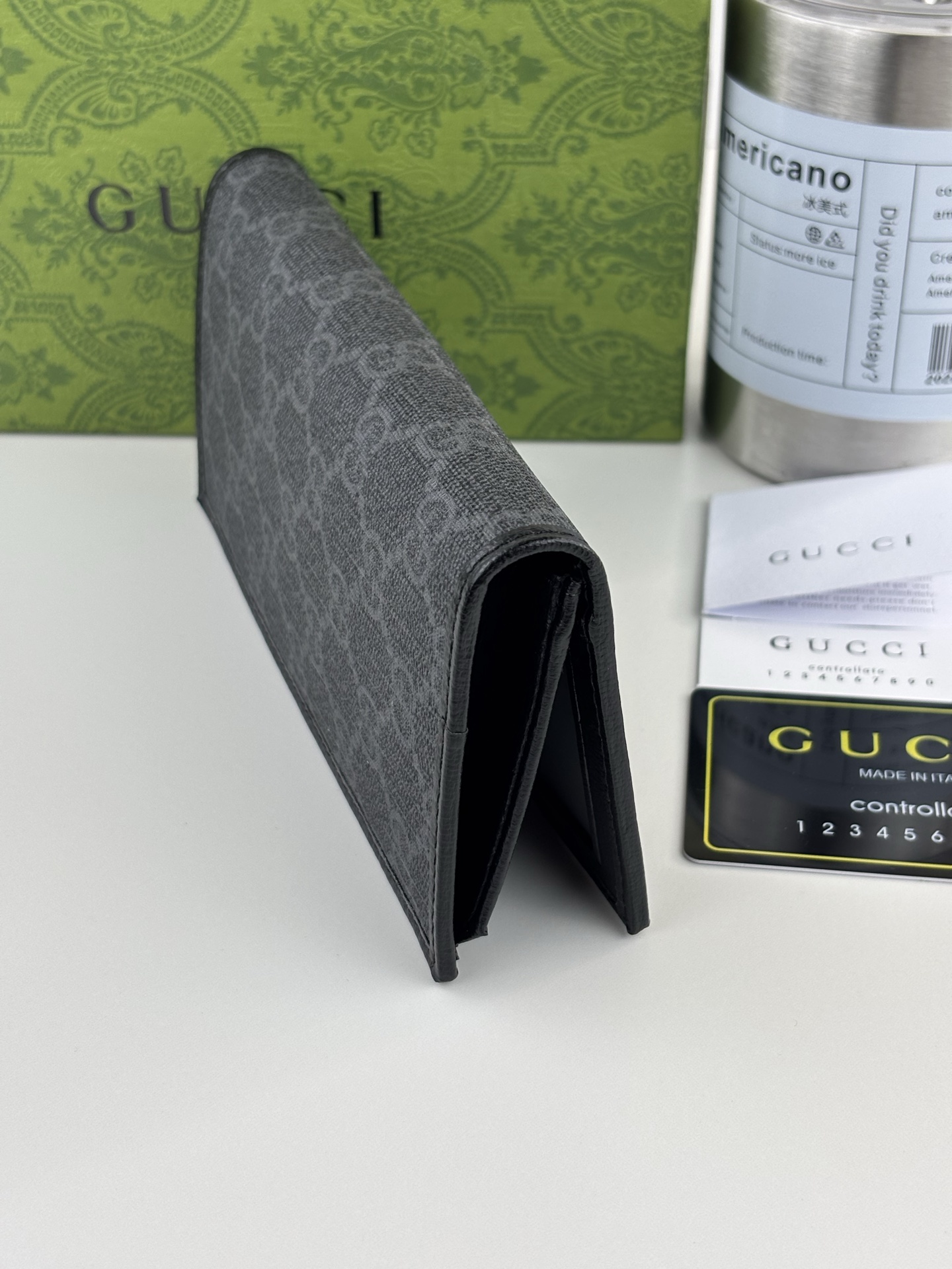 GUCCI 長財布 ブラック GG Supreme 帆布 素材