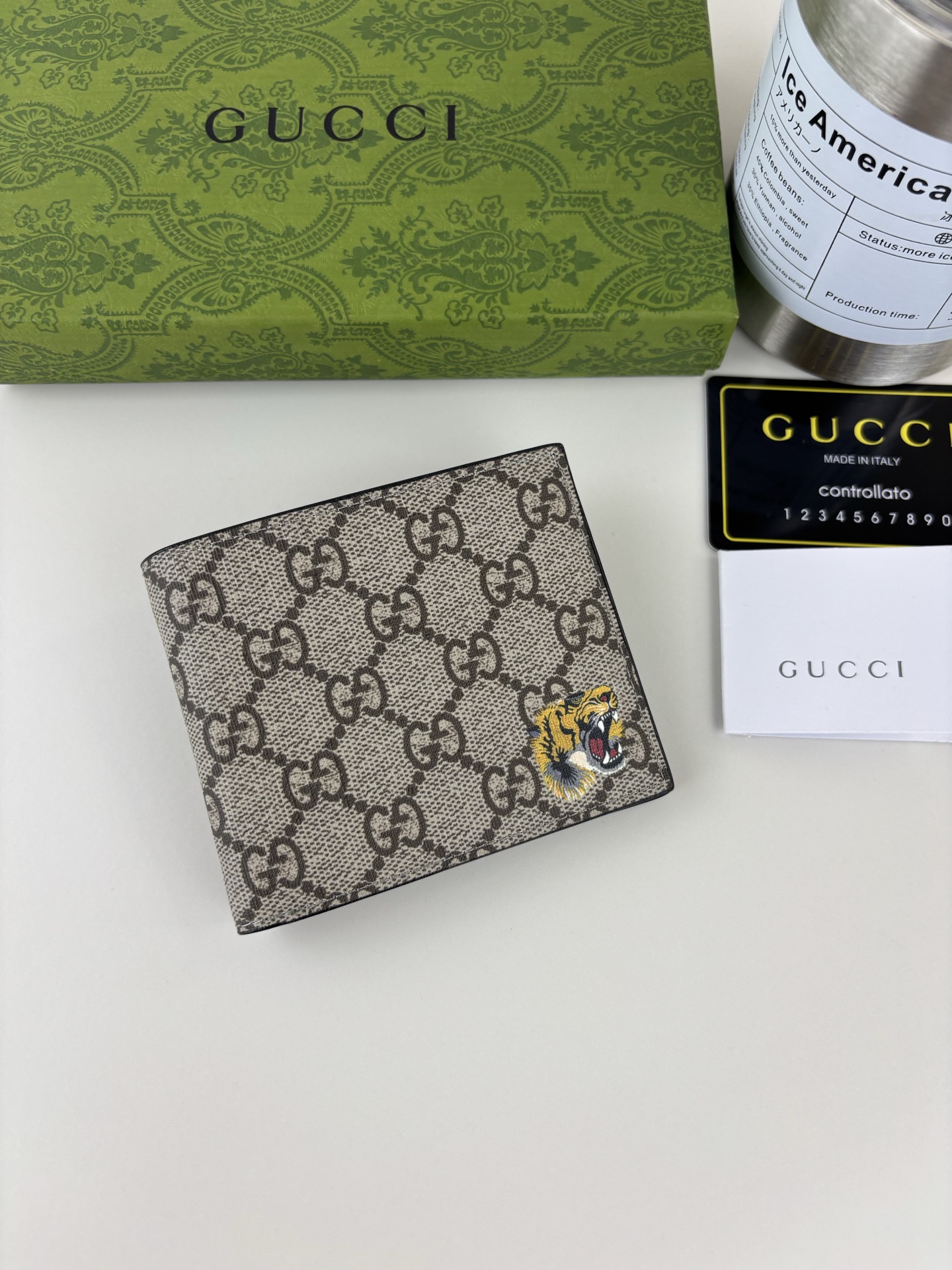 GUCCl メンズショートウォレット ブラックレザー・PVC素材・虎頭ロゴ